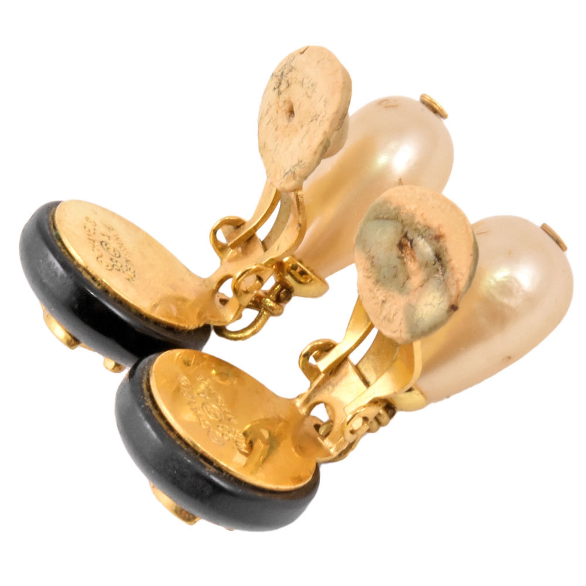 CC Logo Clip-On Earrings Metal