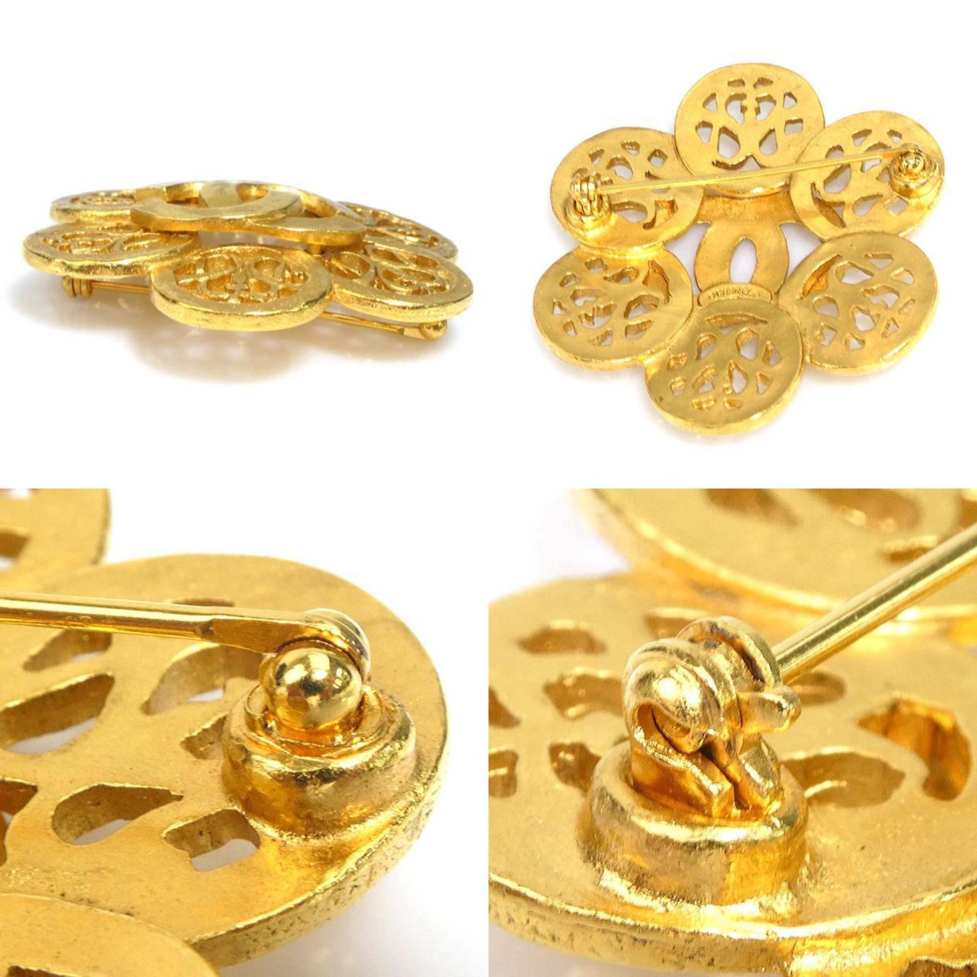 CC Logo Brooch Gold-Tone Metal