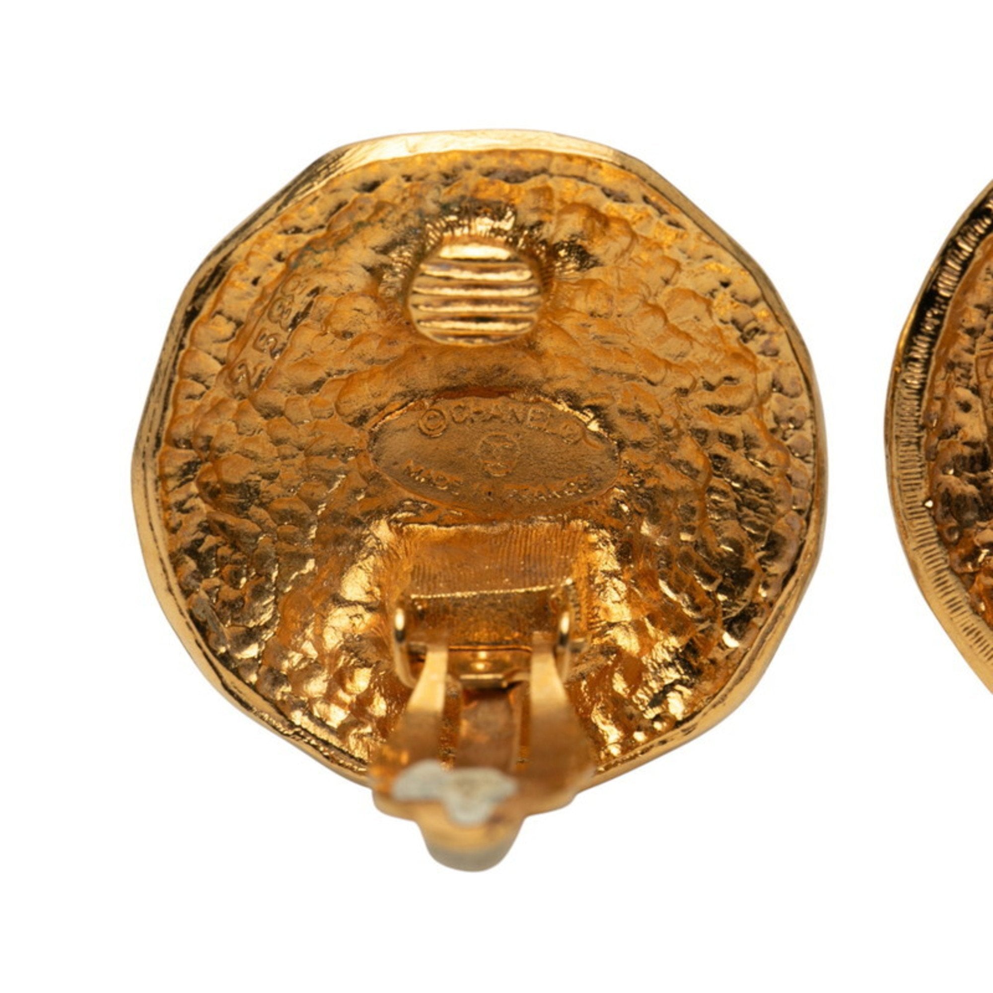CC Logo Clip-On Earrings Metal Gold-Tone Metal