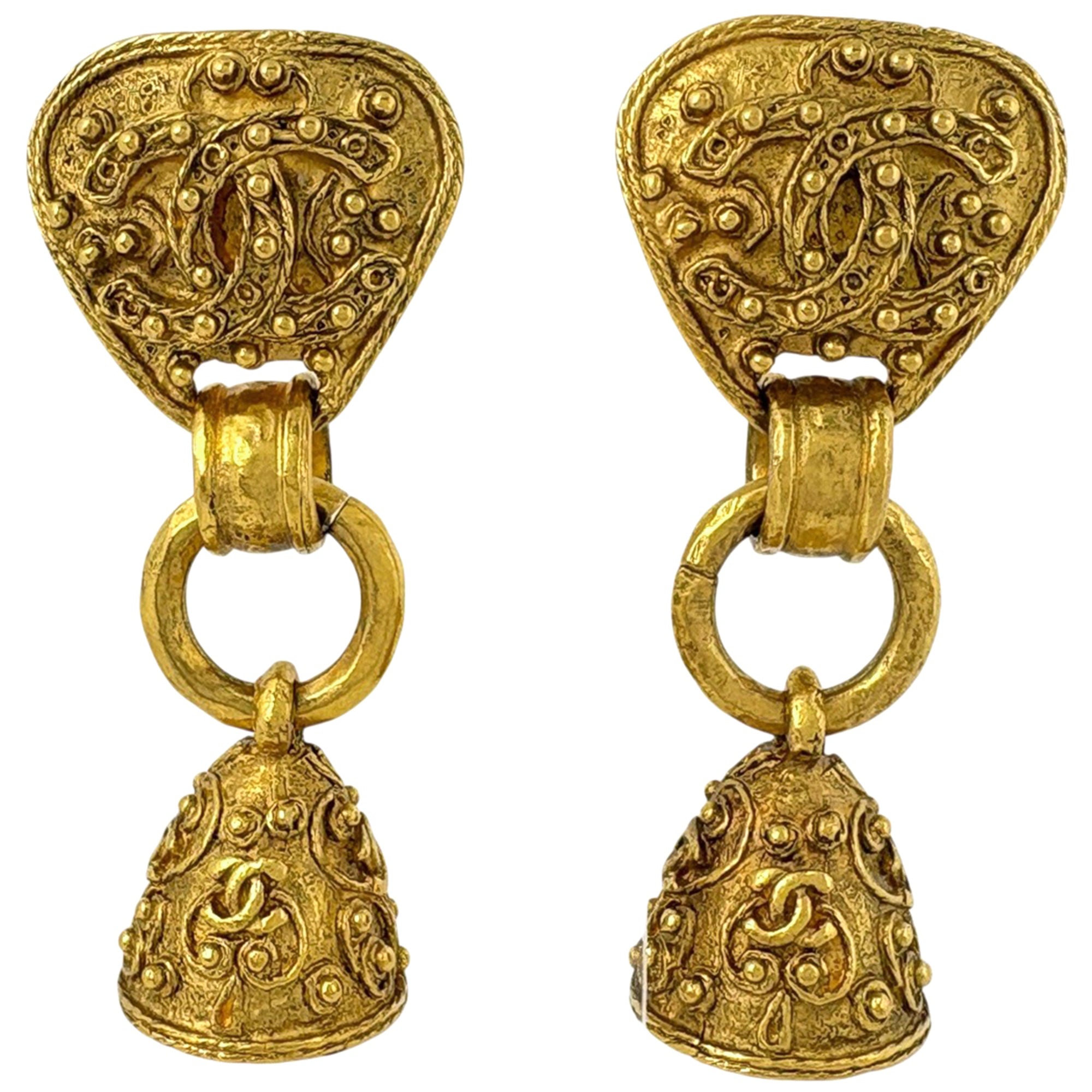 CC Logo Clip-On Earrings Metal Gold-Tone Metal