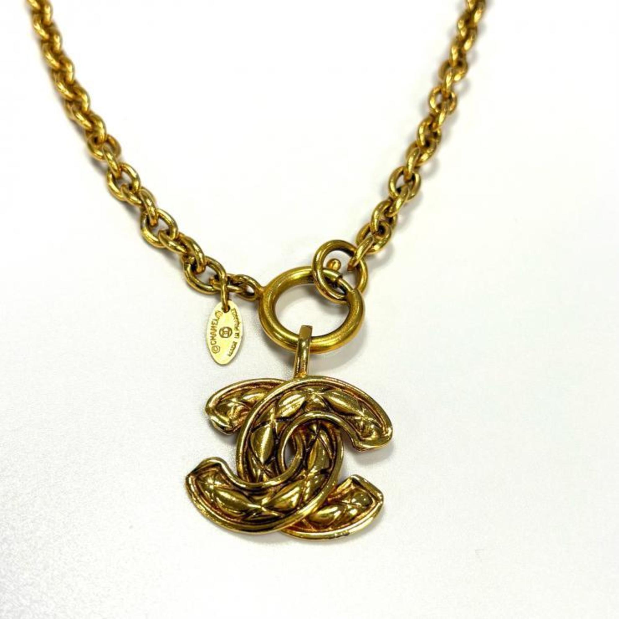 CC Logo Pendant Necklace Metal