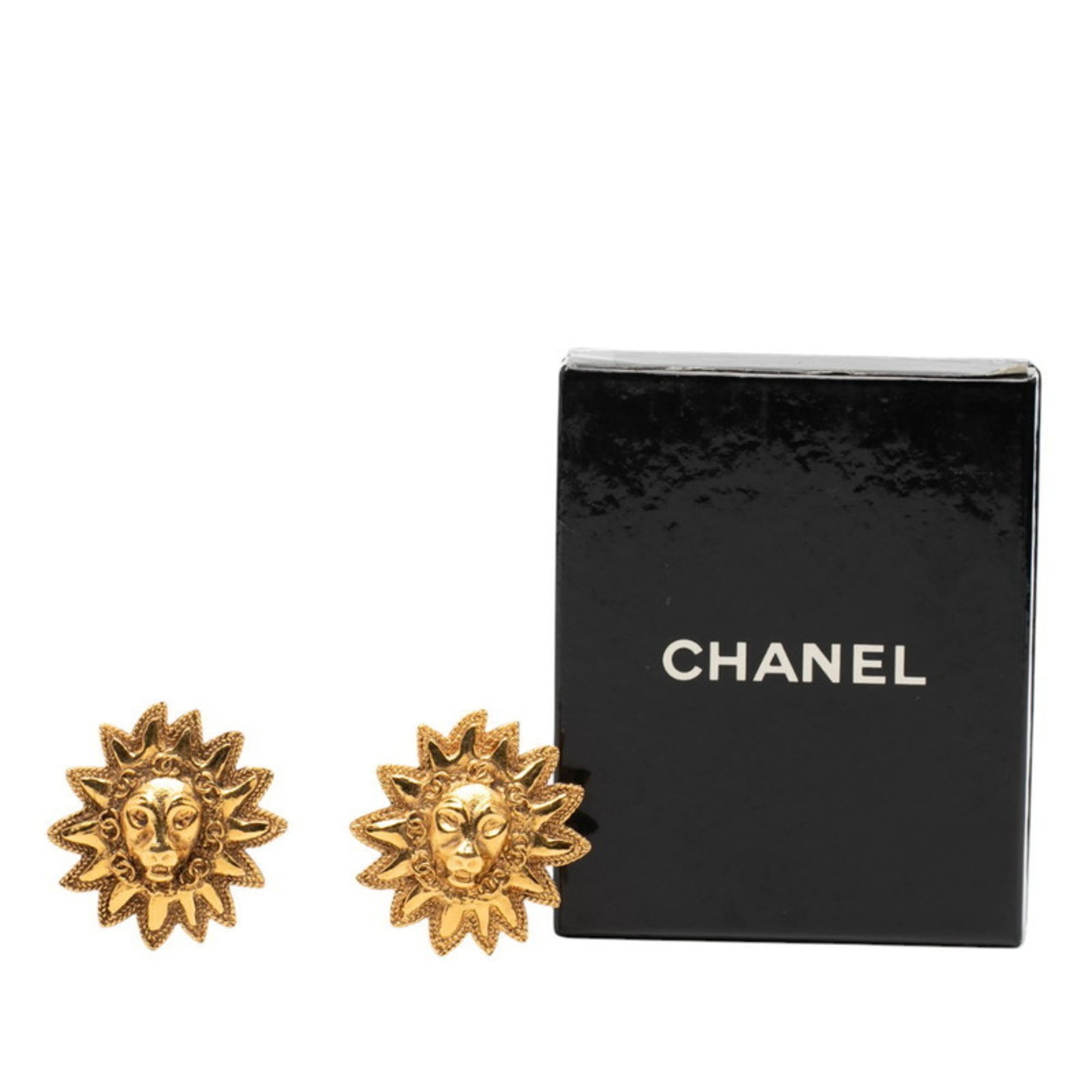 CC Logo Clip-On Earrings Metal Gold-Tone Metal