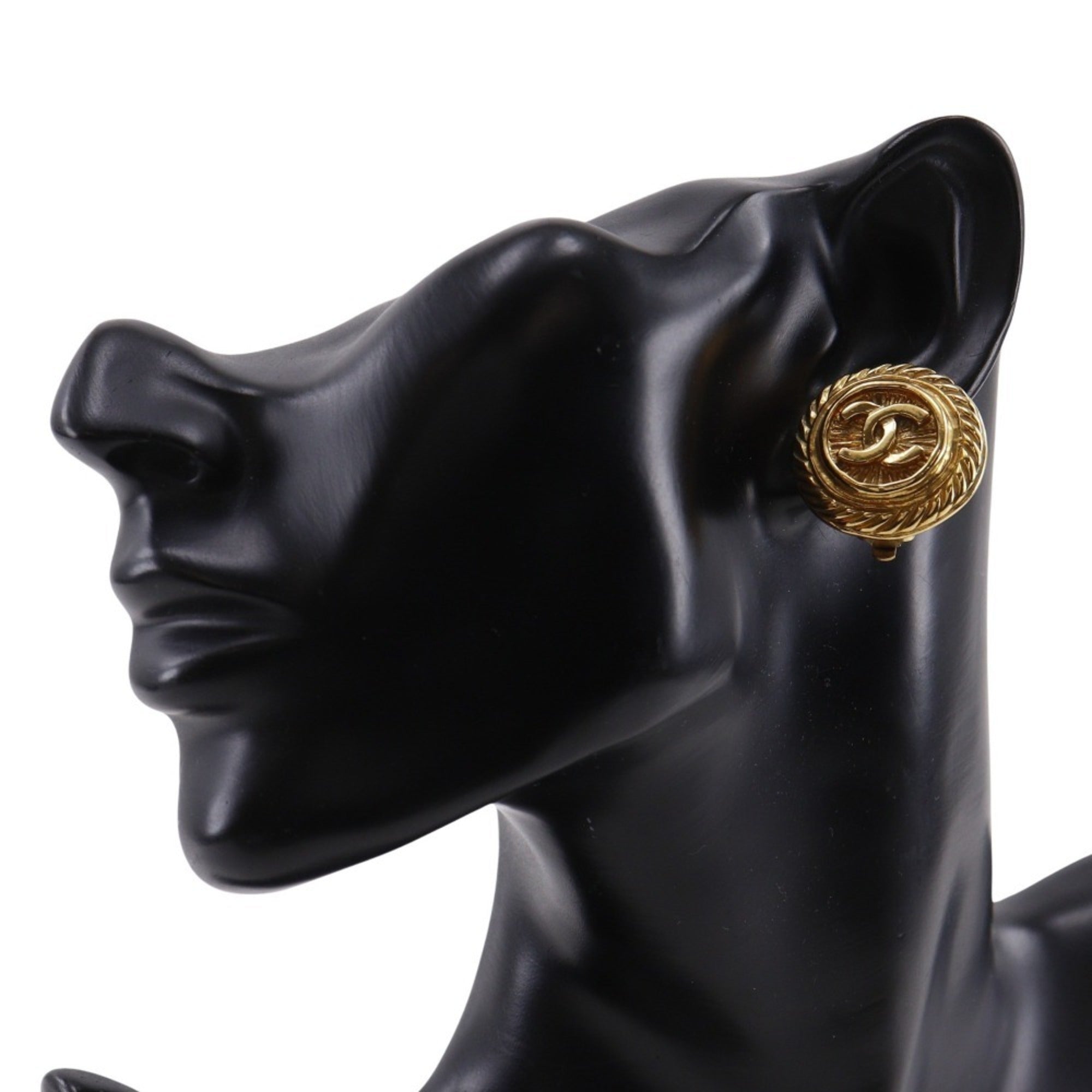 CC Logo Clip-On Earrings Metal Gold-Tone Metal