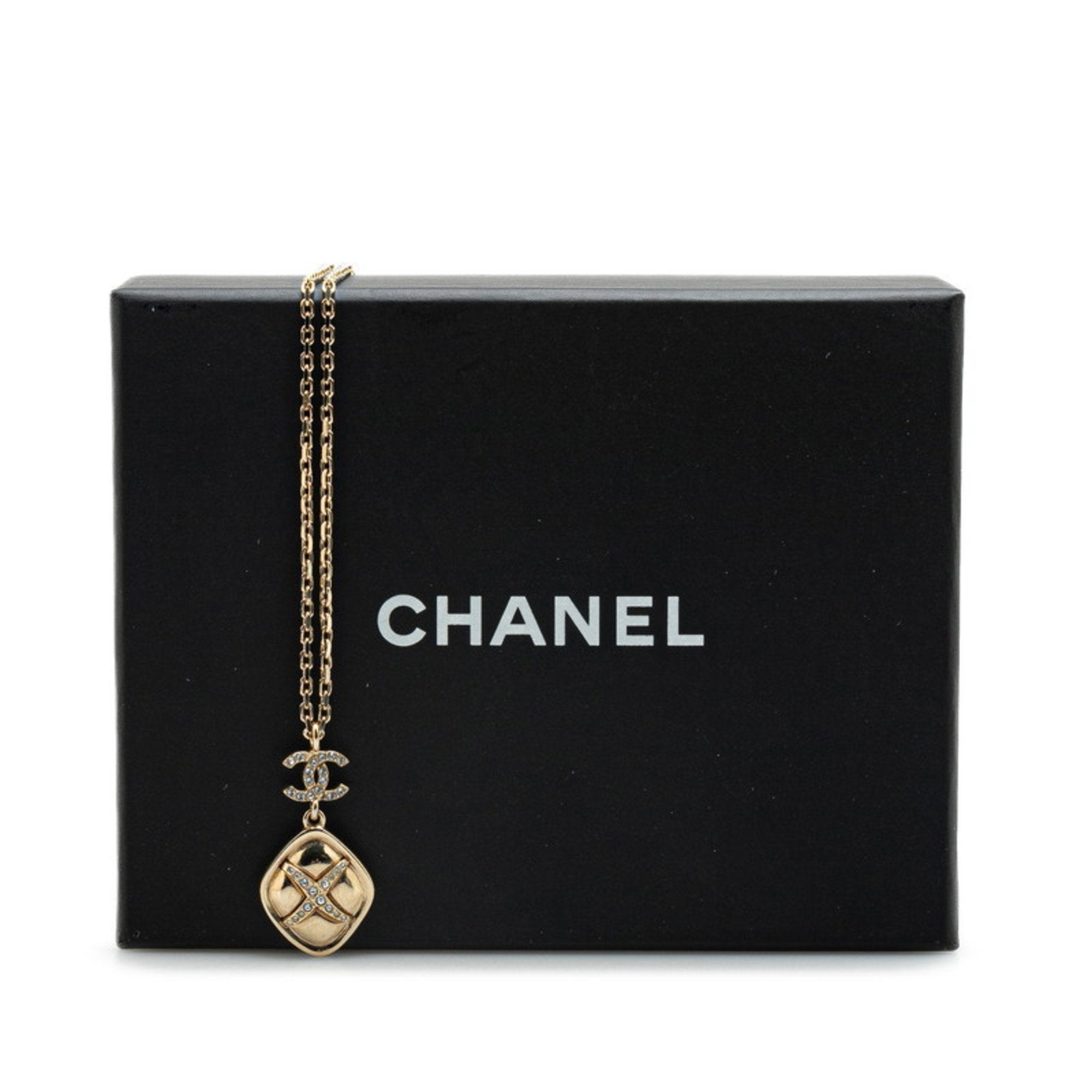 CC Logo Pendant Necklace Metal