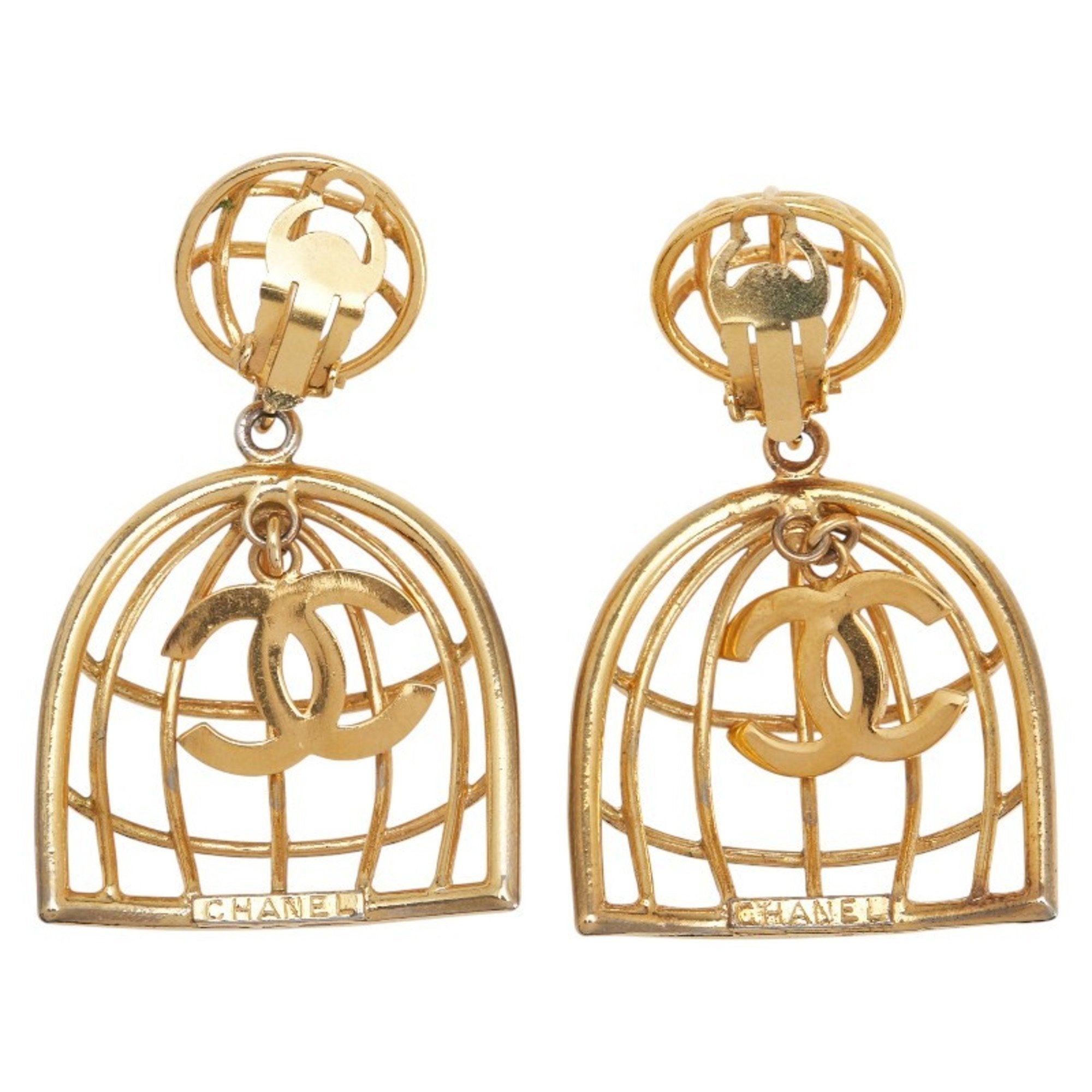 CC Logo Clip-On Earrings Metal Gold-Tone Metal