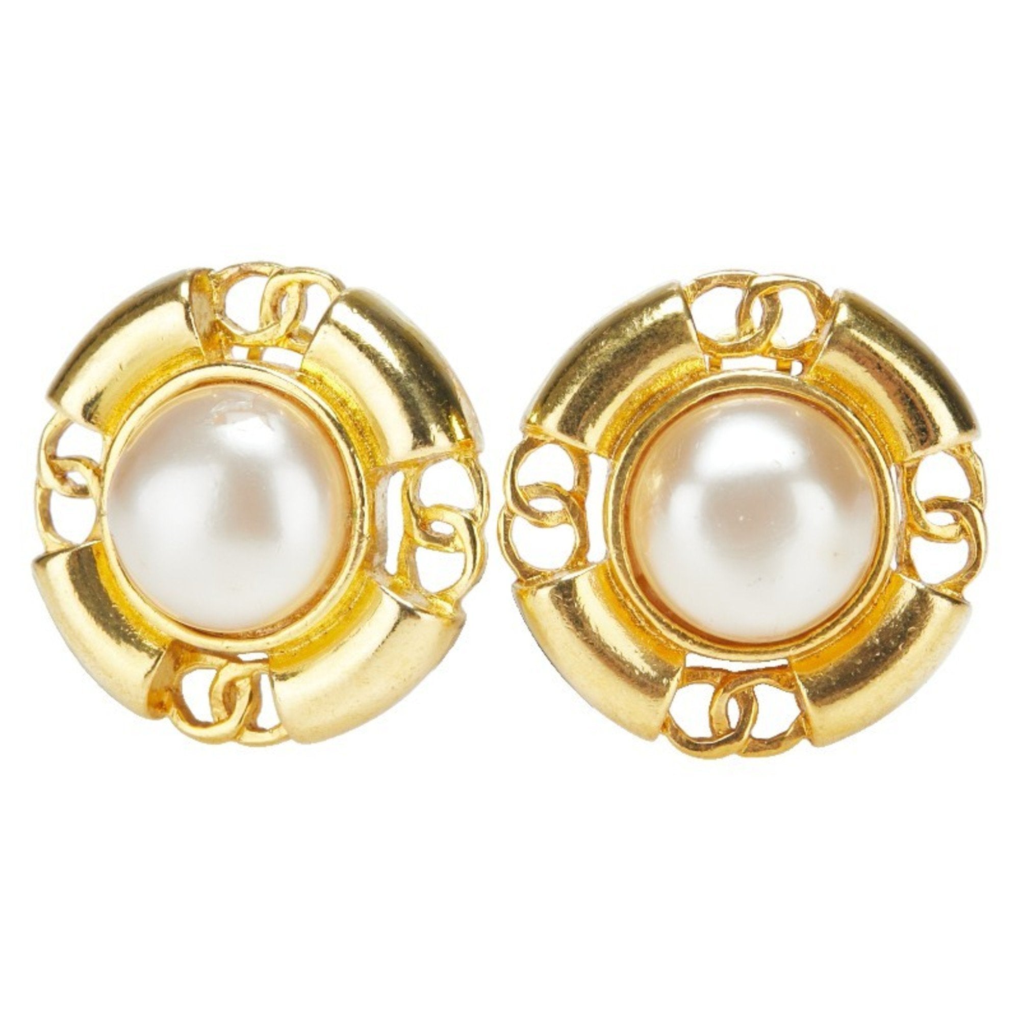 CC Logo Round Clip-On Earrings Metal Gold-Tone Metal