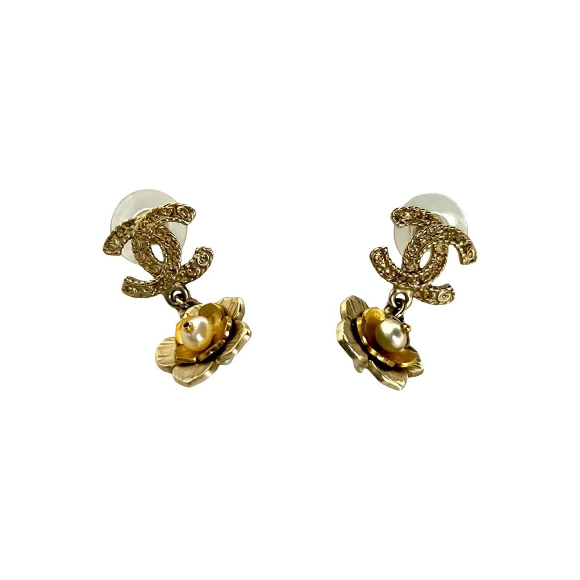 CC Logo Flower Earrings Metal Gold-Tone Metal
