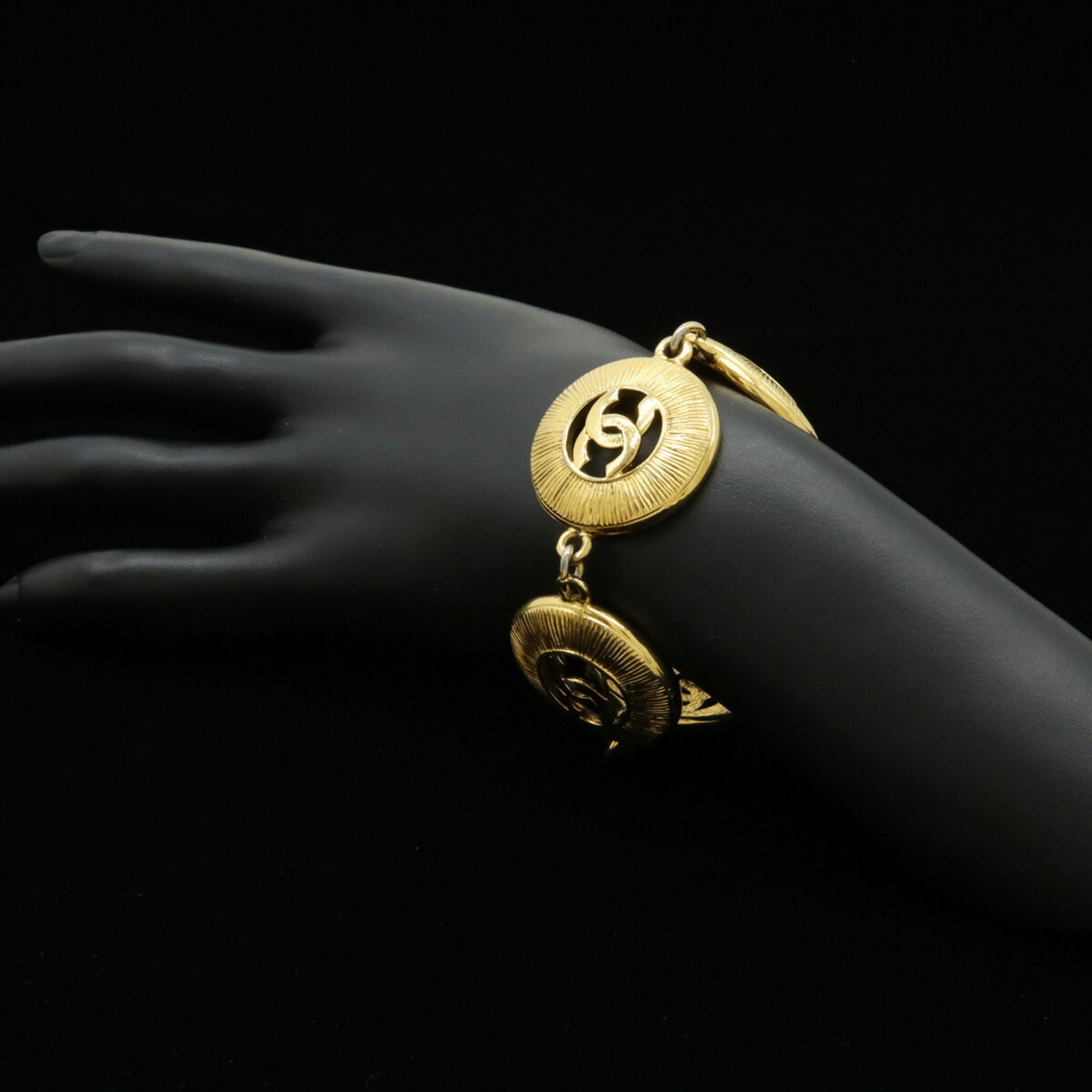 CC Logo Round Bracelet Metal