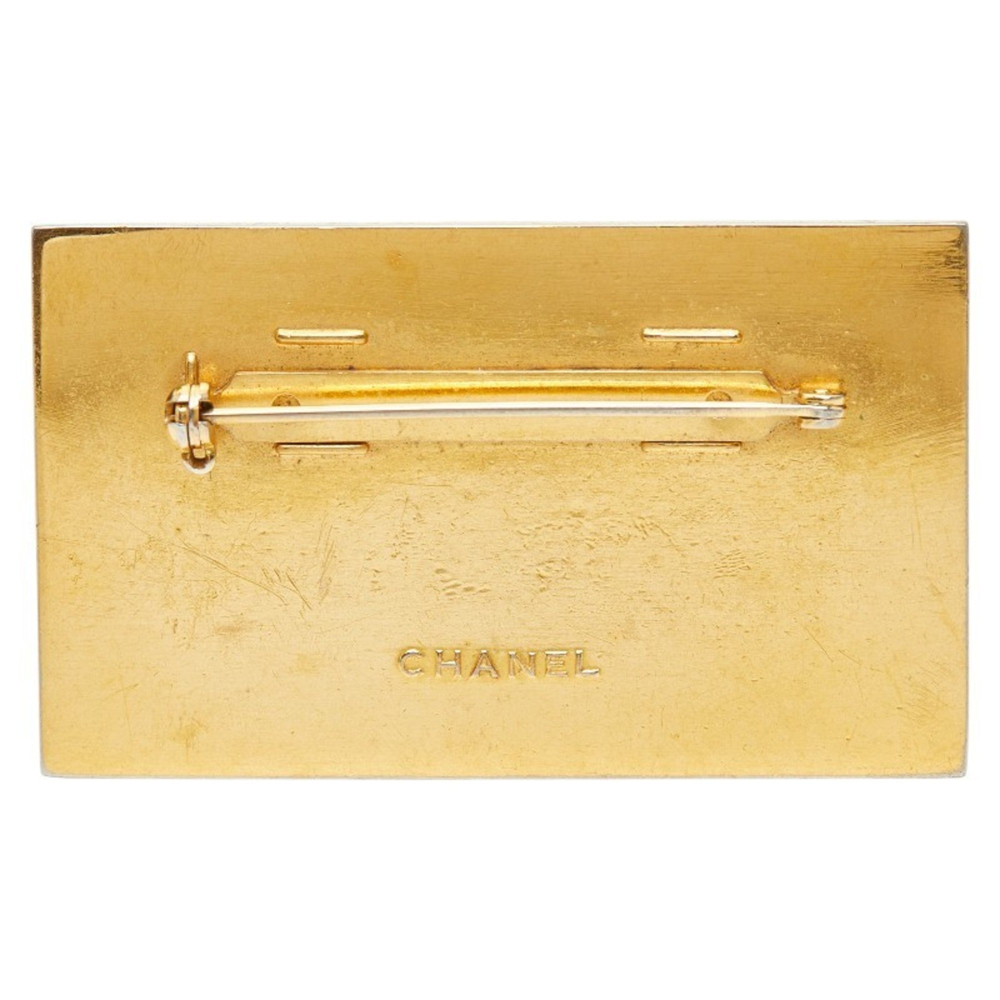 Nameplate Motif Brooch Metal