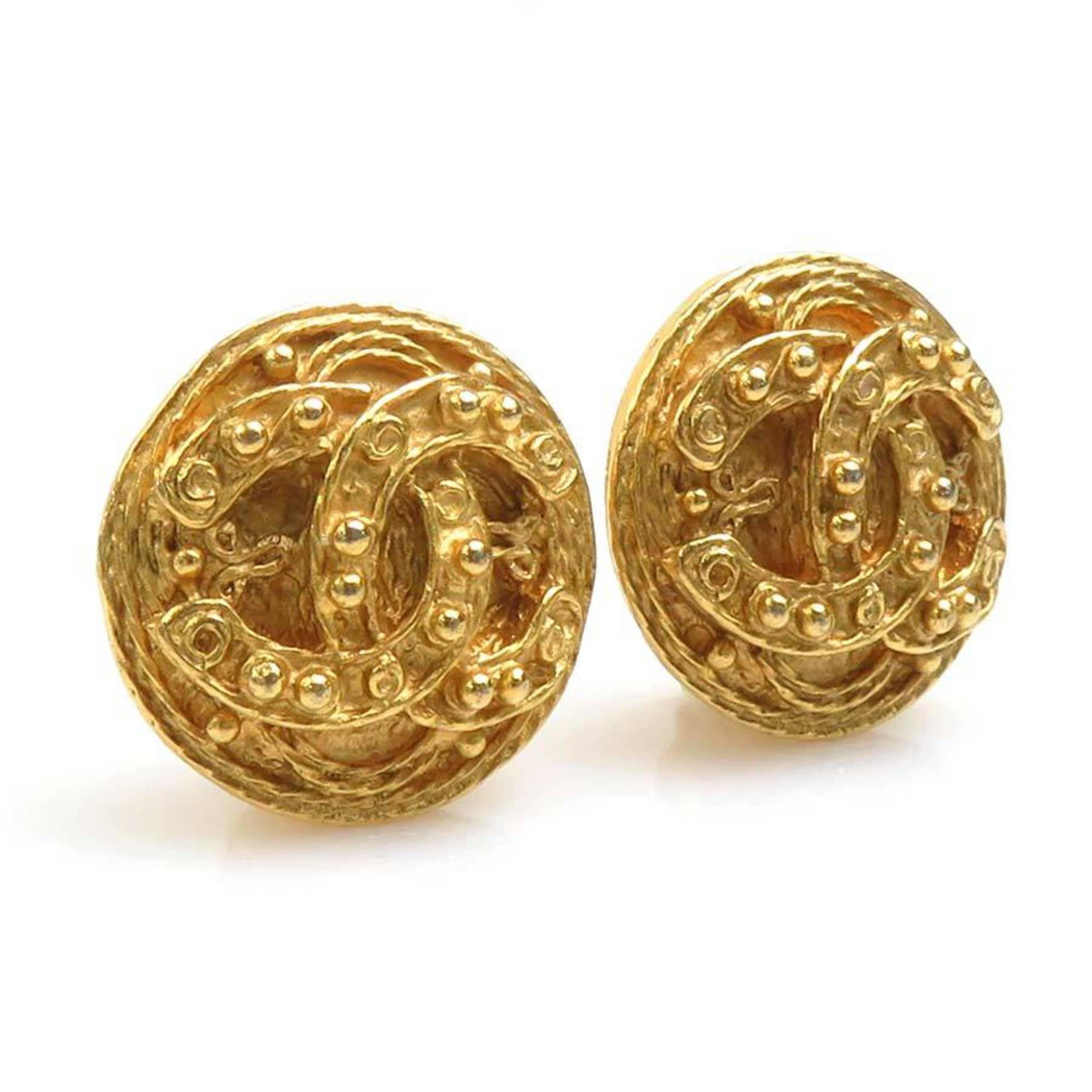 CC Logo Clip-On Earrings Gold-Tone Metal Gold-Tone Metal