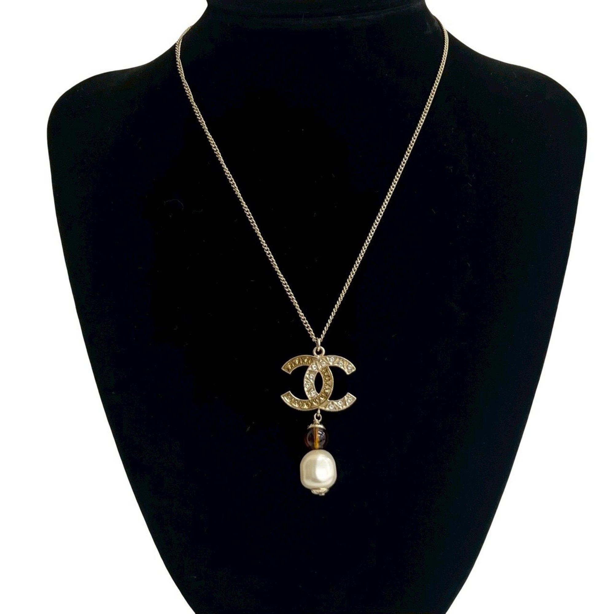 CC Logo Pendant Necklace Metal