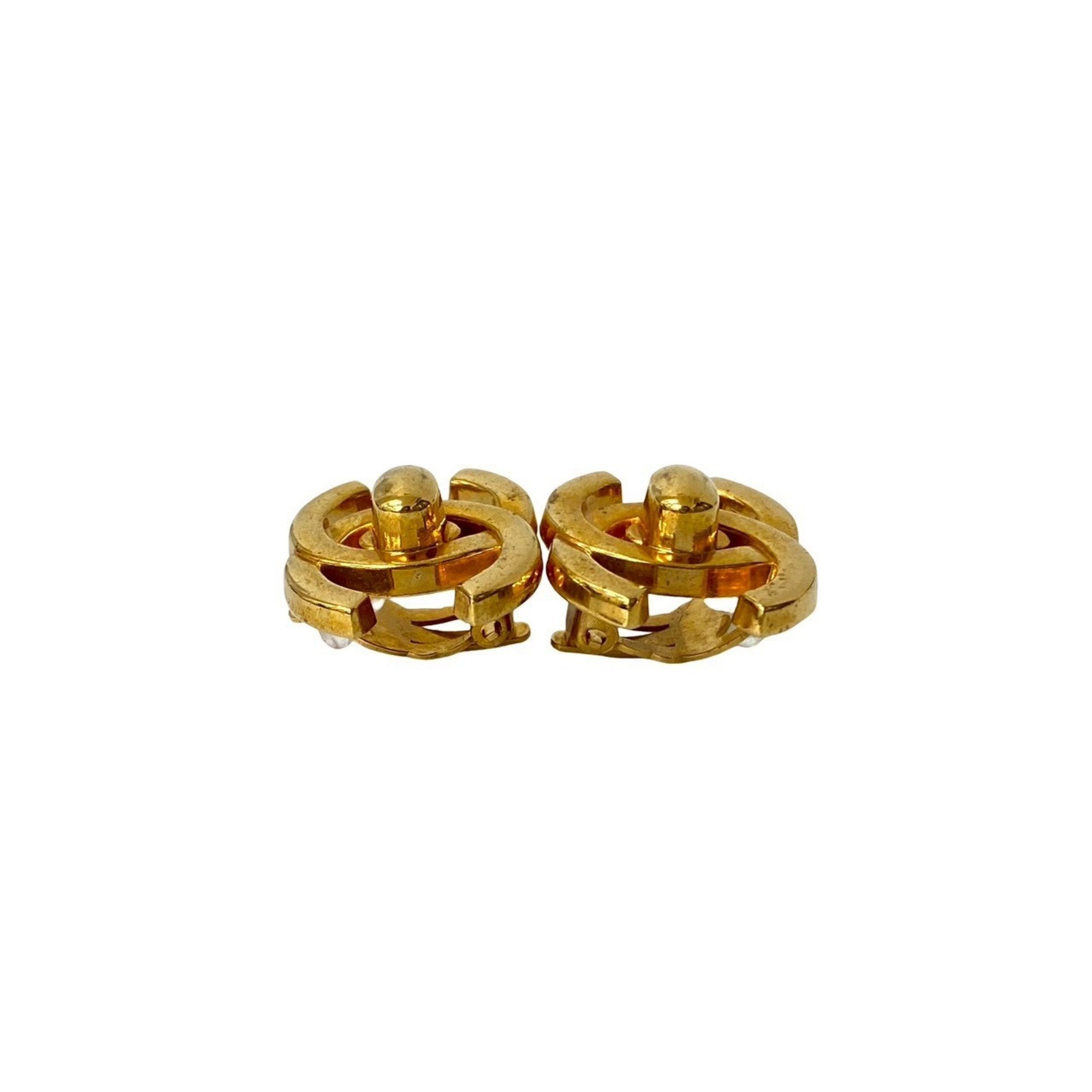 CC Logo Clip-On Earrings Metal Gold-Tone Metal