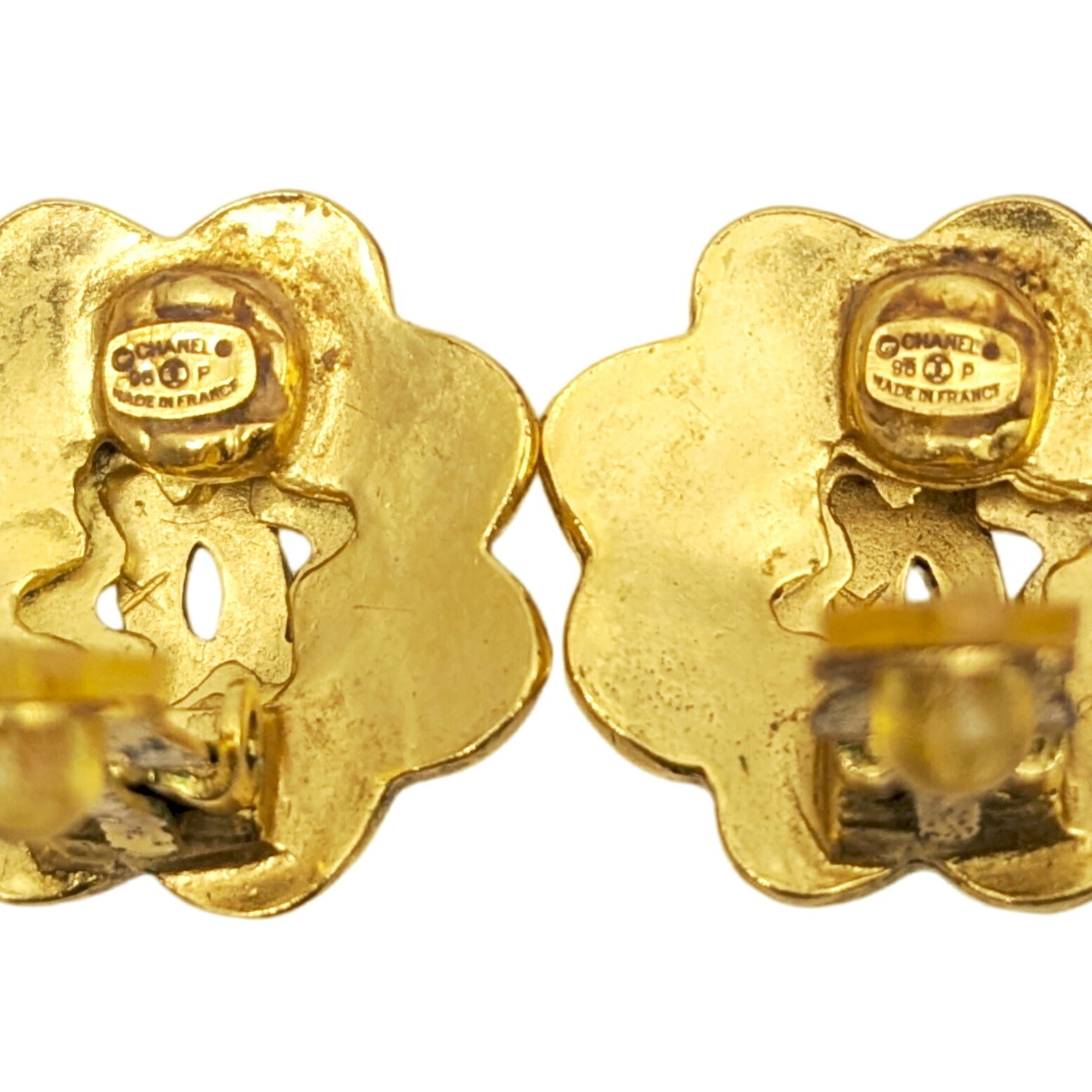 CC Logo Clip-On Earrings Metal Gold-Tone Metal