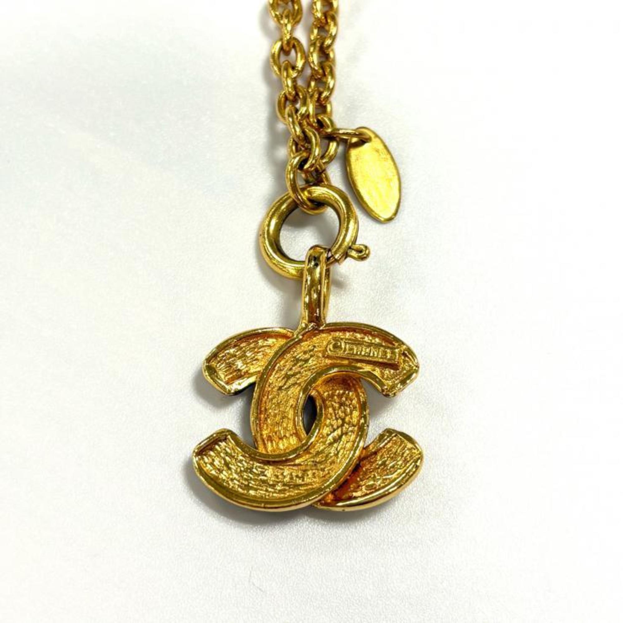 CC Logo Pendant Necklace Metal