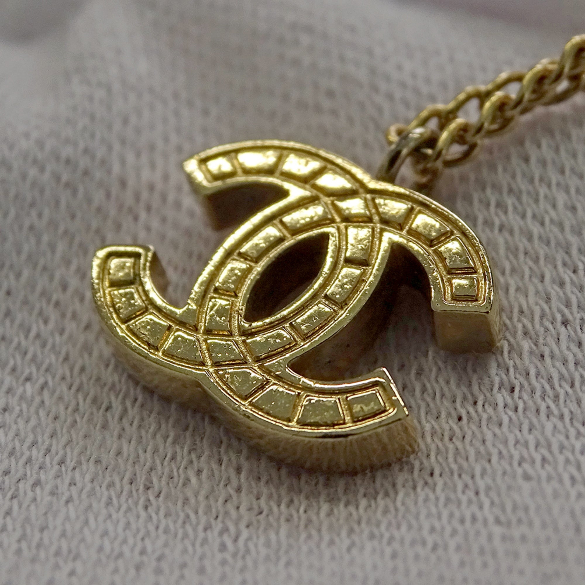 CC Logo Pendant Necklace Metal
