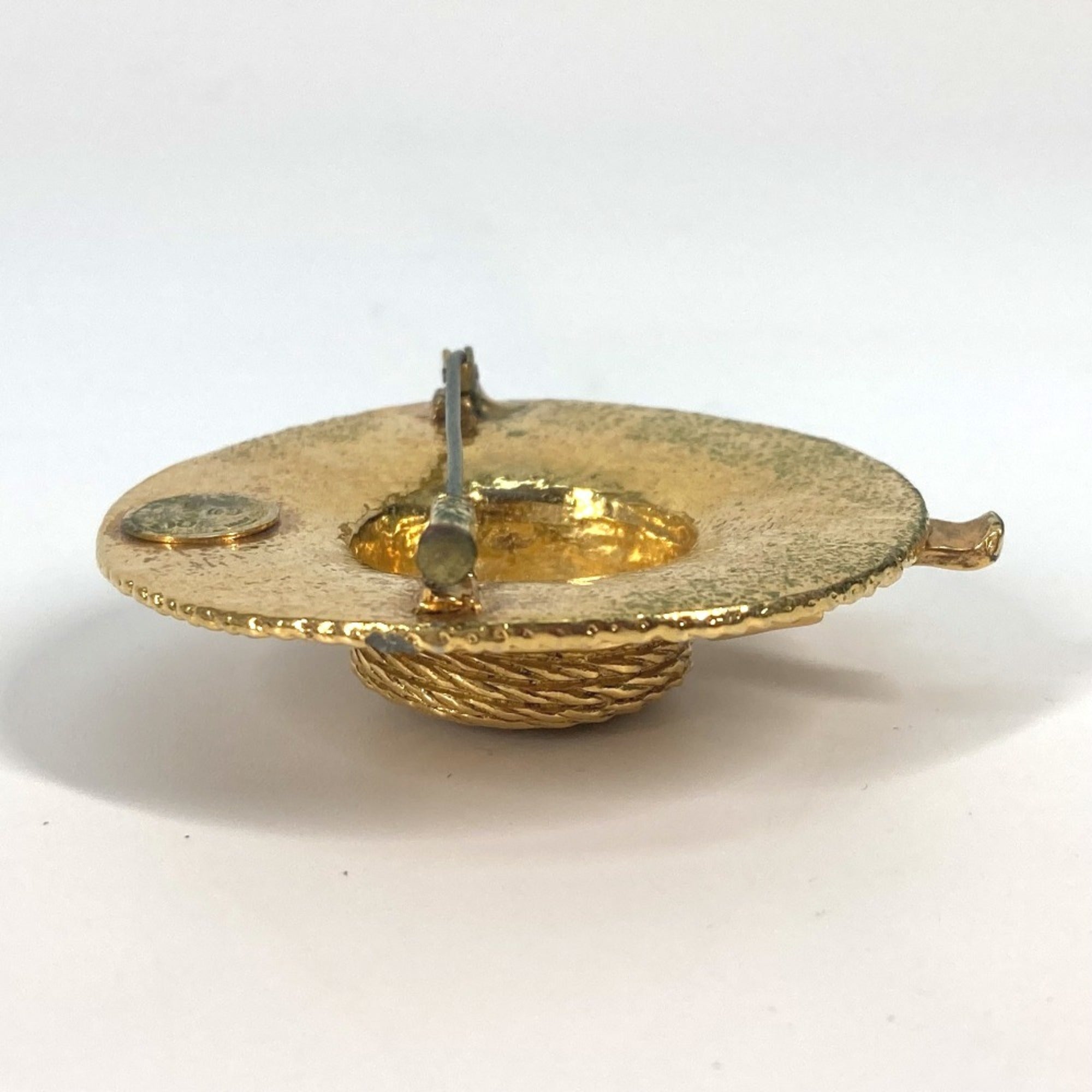 Vintage Straw Hat Brooch Metal