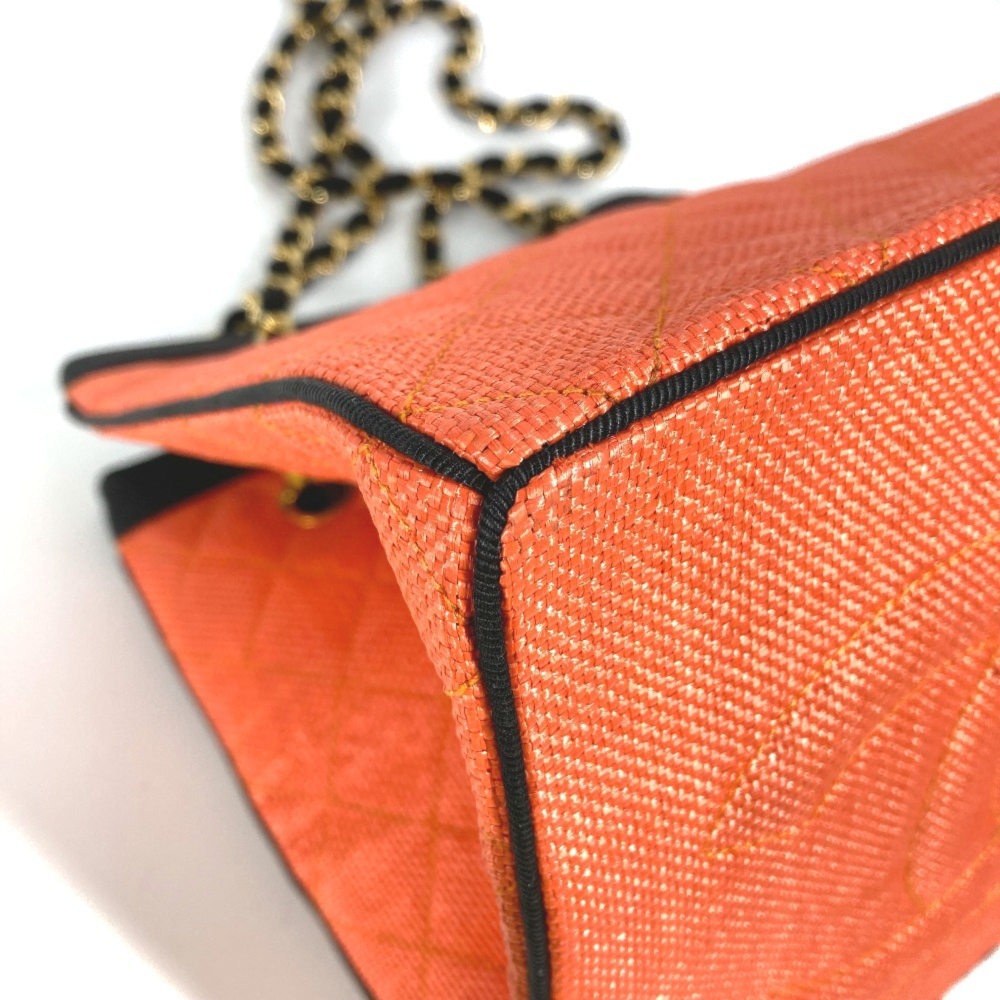 Vintage Chain Tote Quilted Caviar Medium