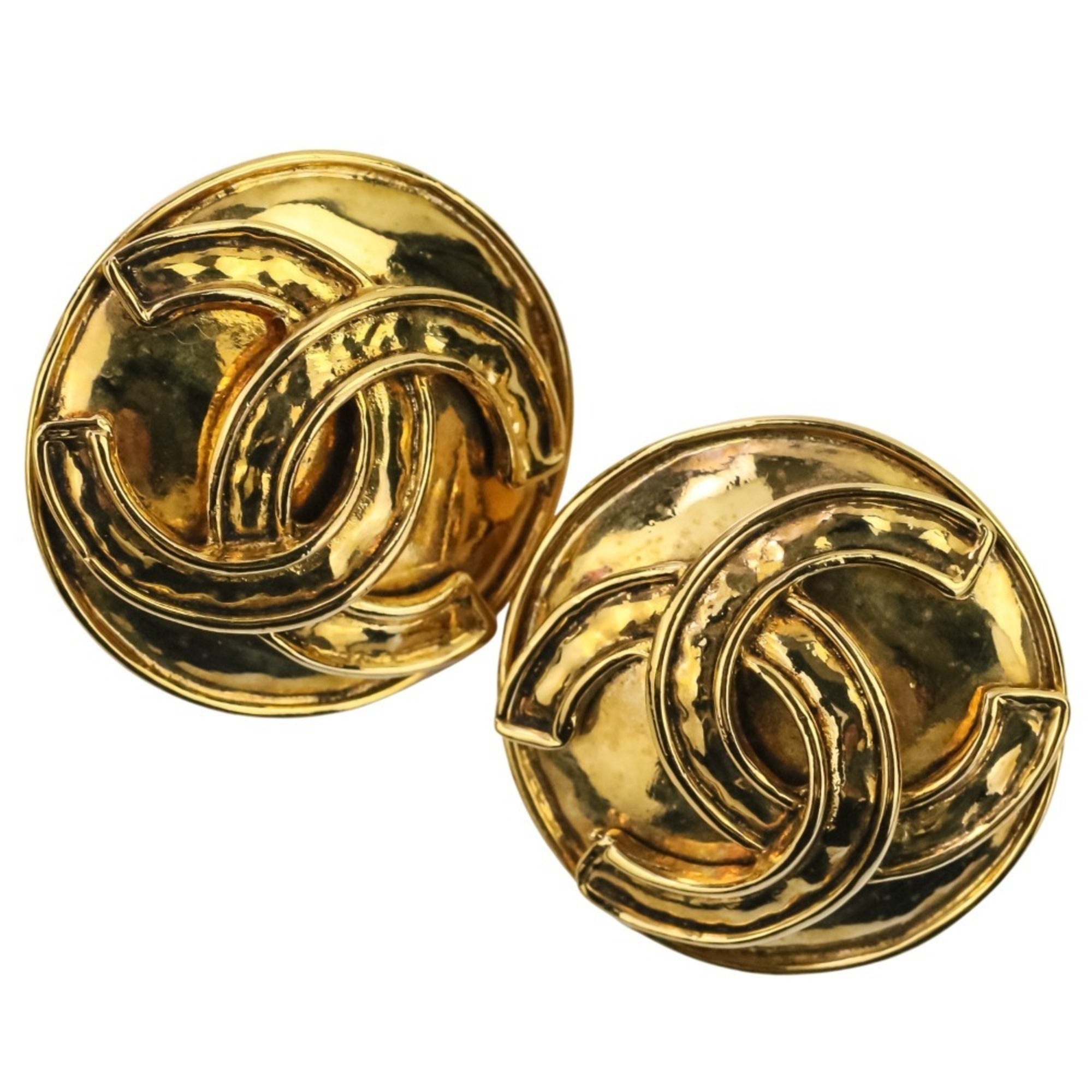 CC Logo Circle Clip-On Earrings Metal Gold-Tone Metal