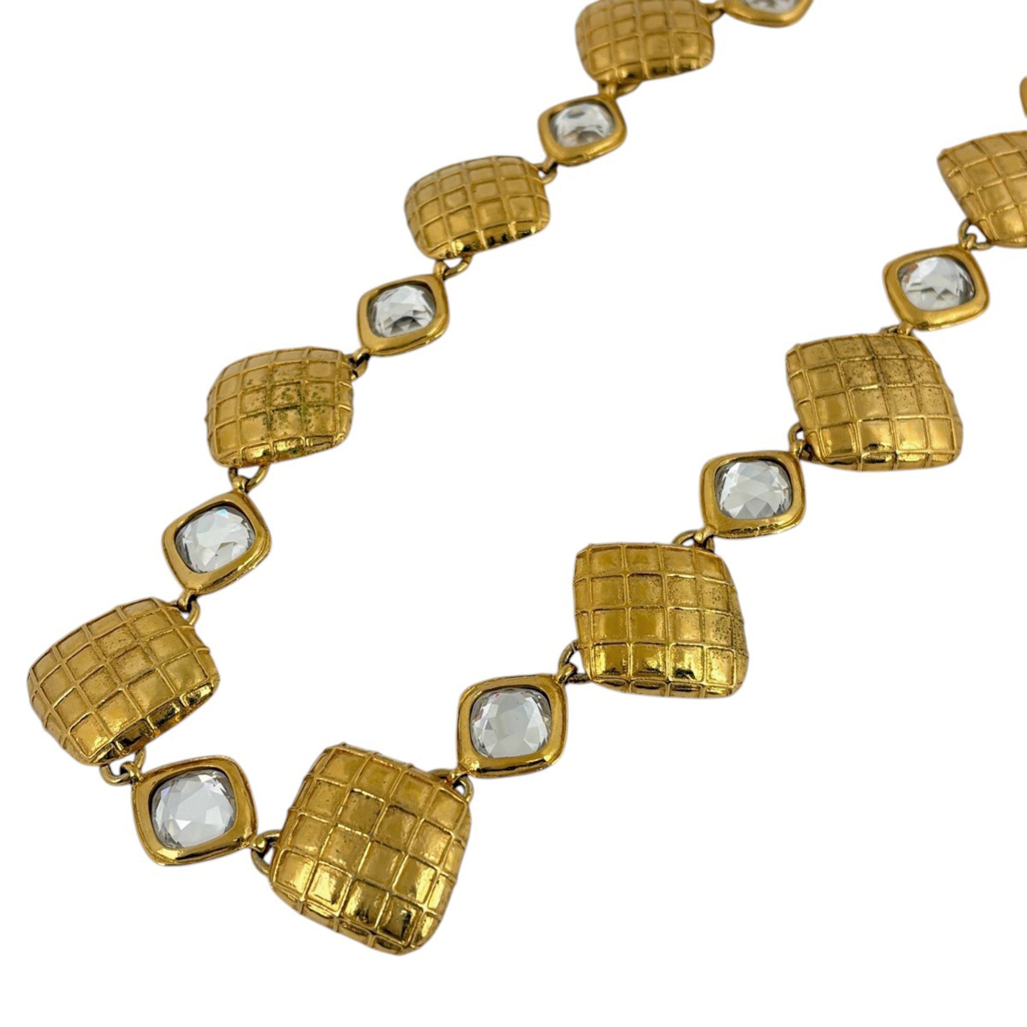 Matelasse Pendant Necklace Gold with Color Stone