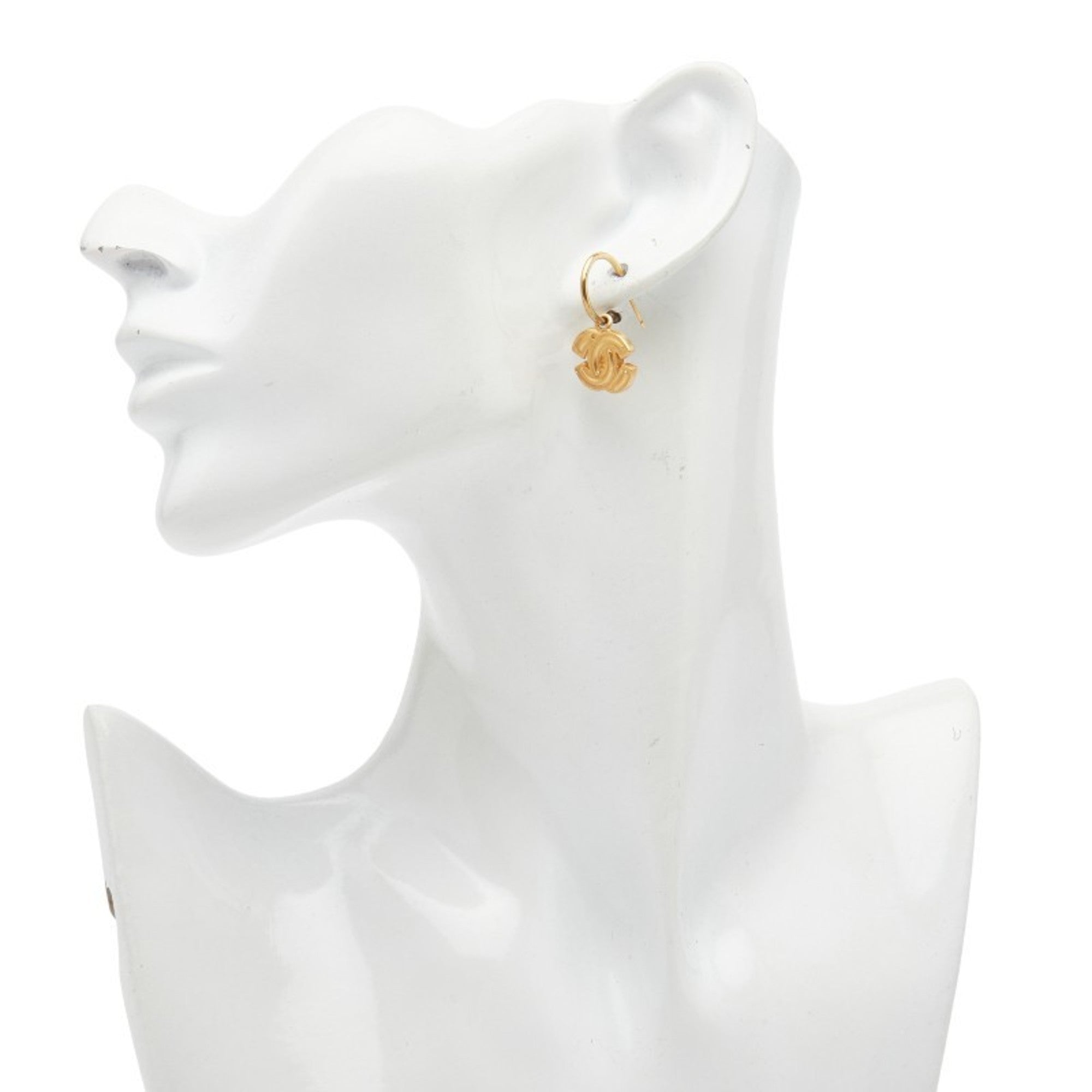 CC Logo Single Earring Metal Gold-Tone Metal