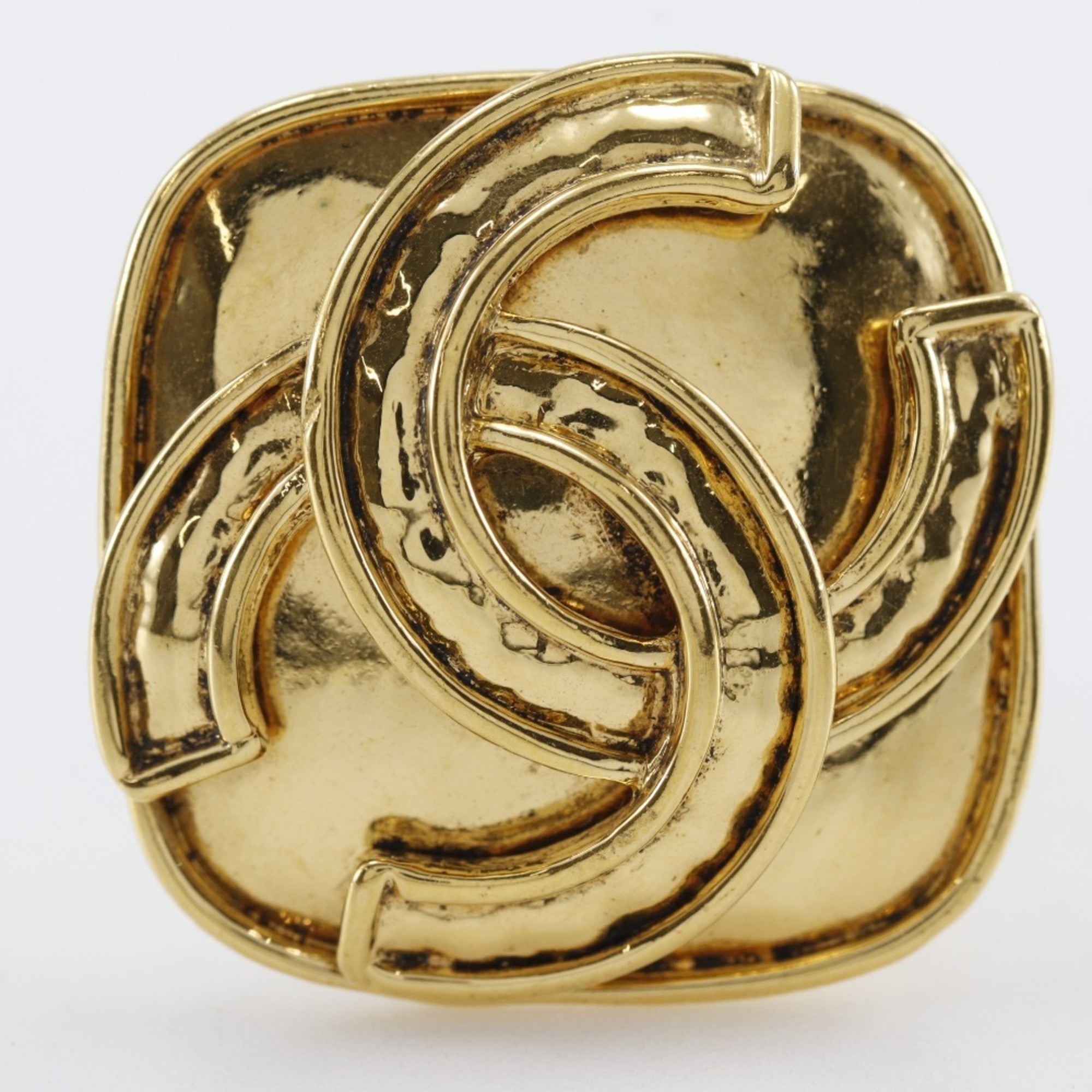 CC Logo Clip-On Earrings Metal Gold-Tone Metal