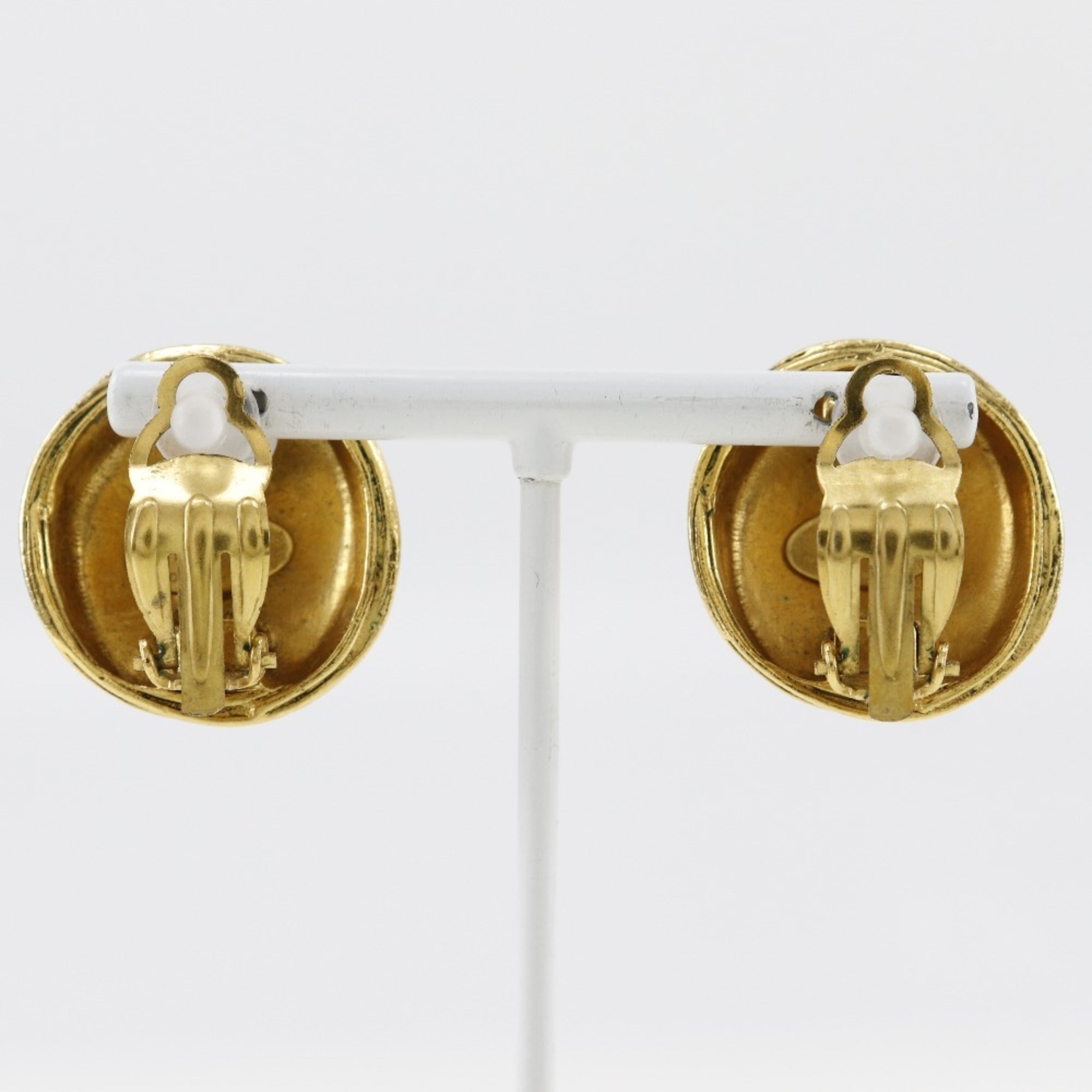 CC Logo Clip-On Earrings Metal Gold-Tone Metal