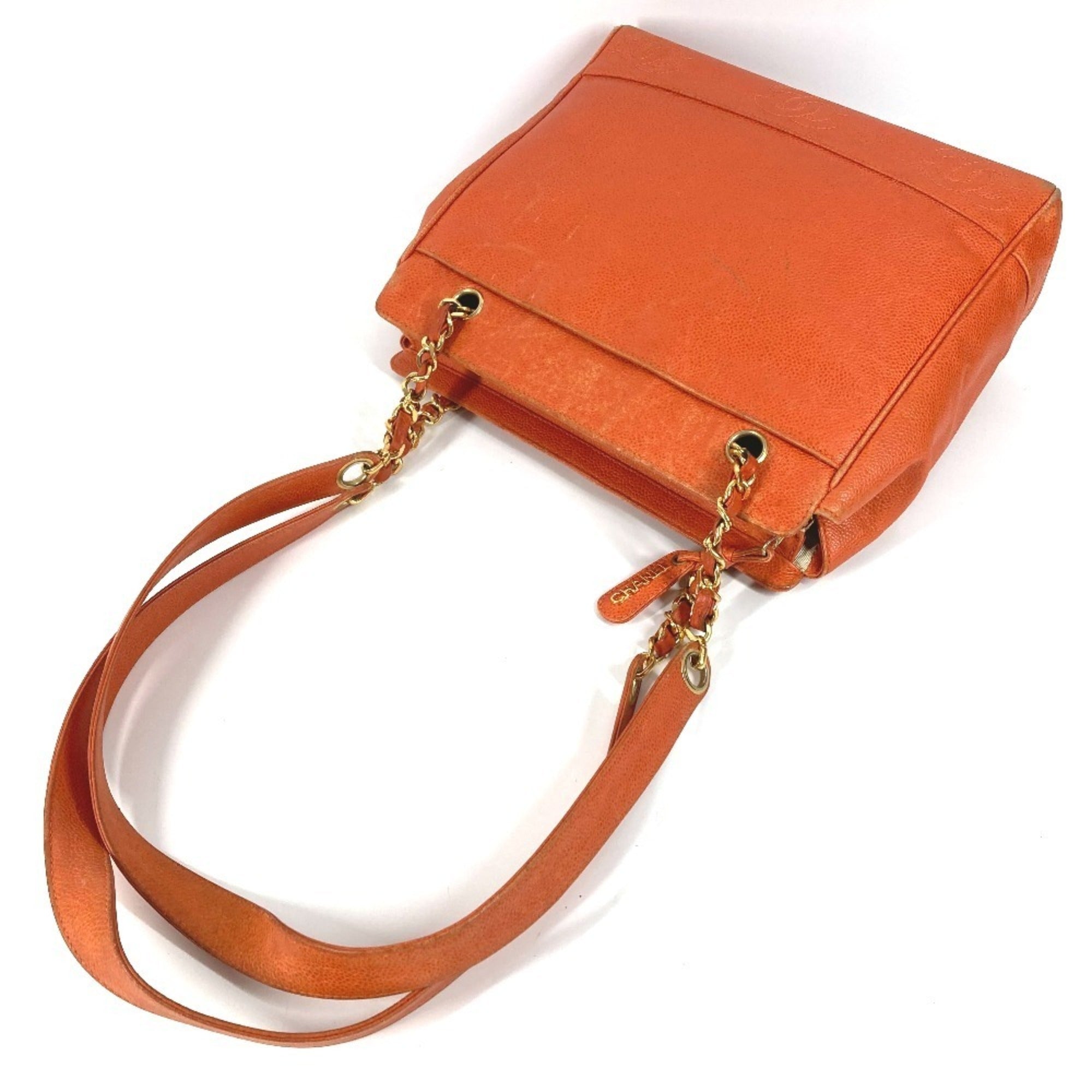 Vintage Stitched CC Shoulder Bag Caviar Medium