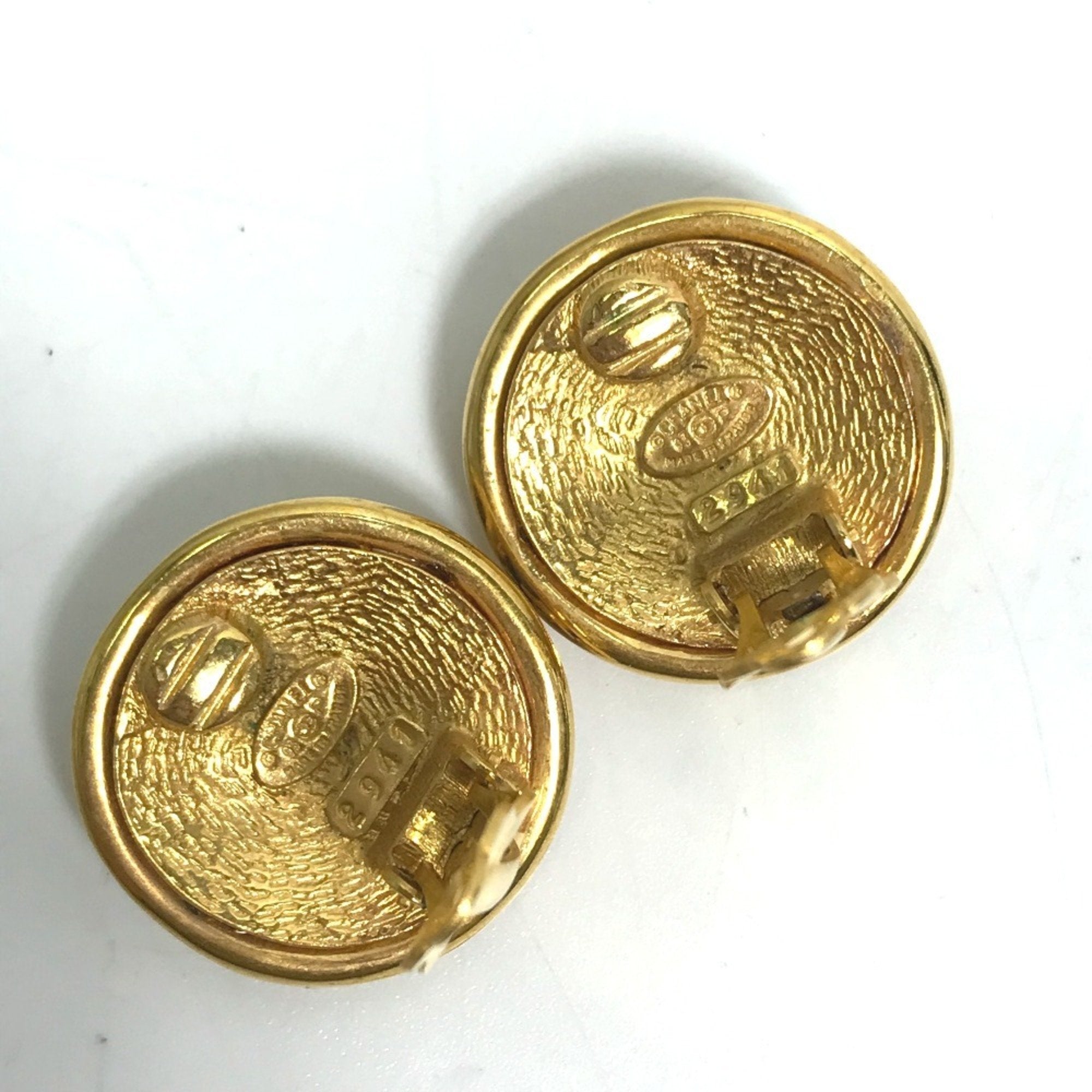 CC Logo Round Clip-On Earrings Gold-Tone Metal Gold-Tone Metal