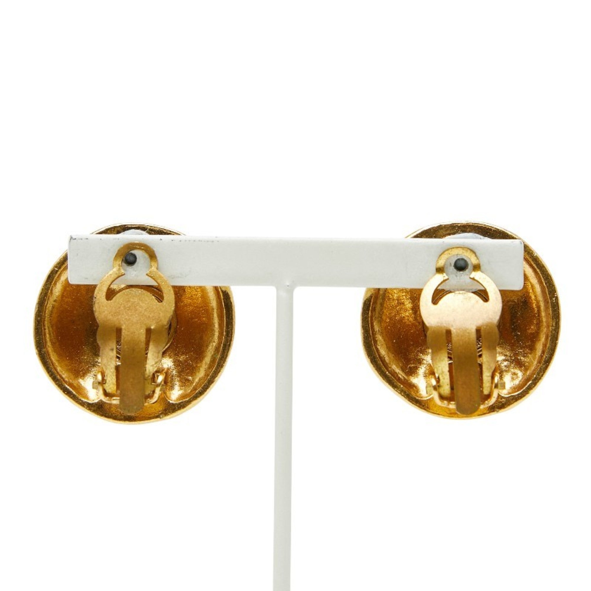 CC Logo Clip-On Earrings Metal Gold-Tone Metal