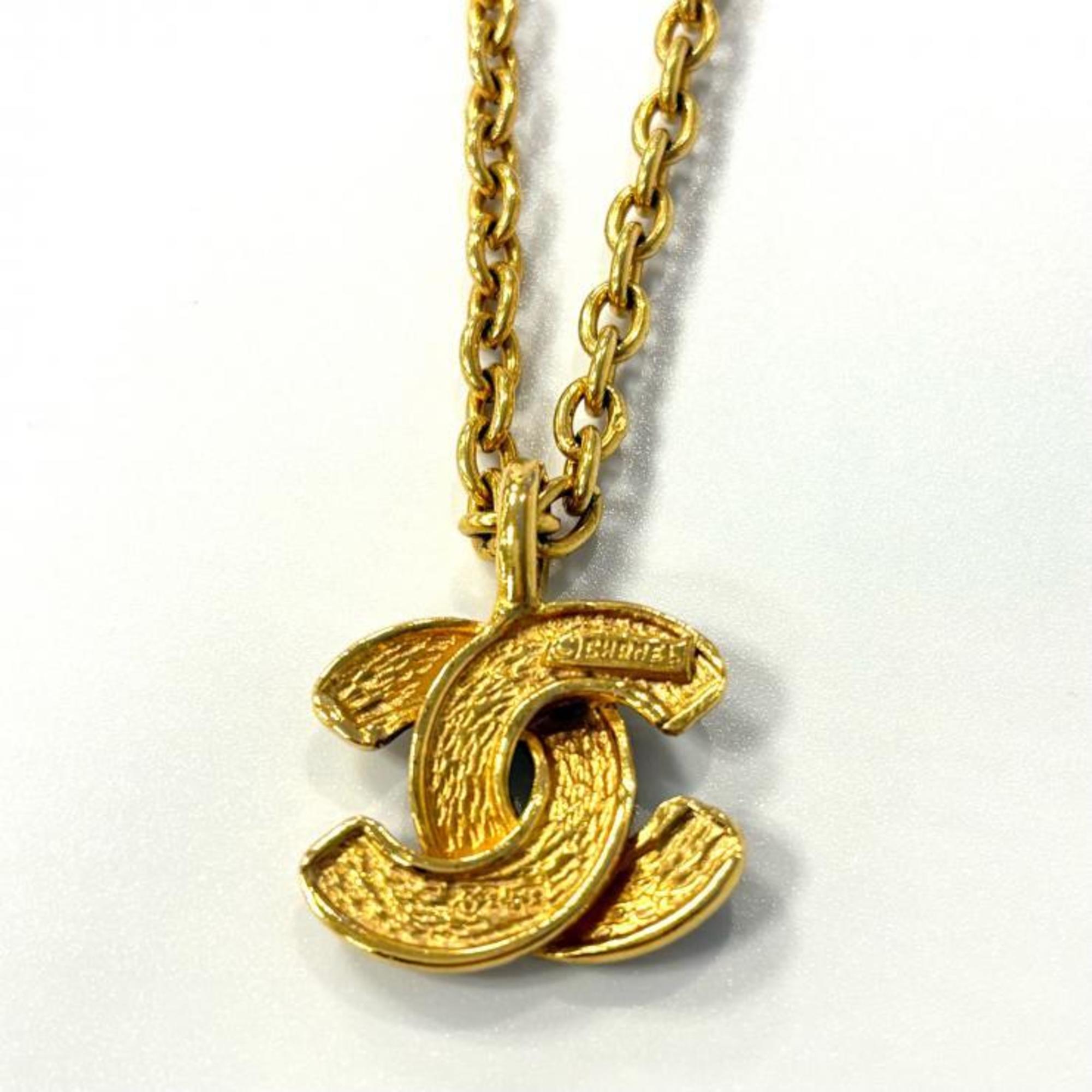 CC Logo Pendant Necklace Metal