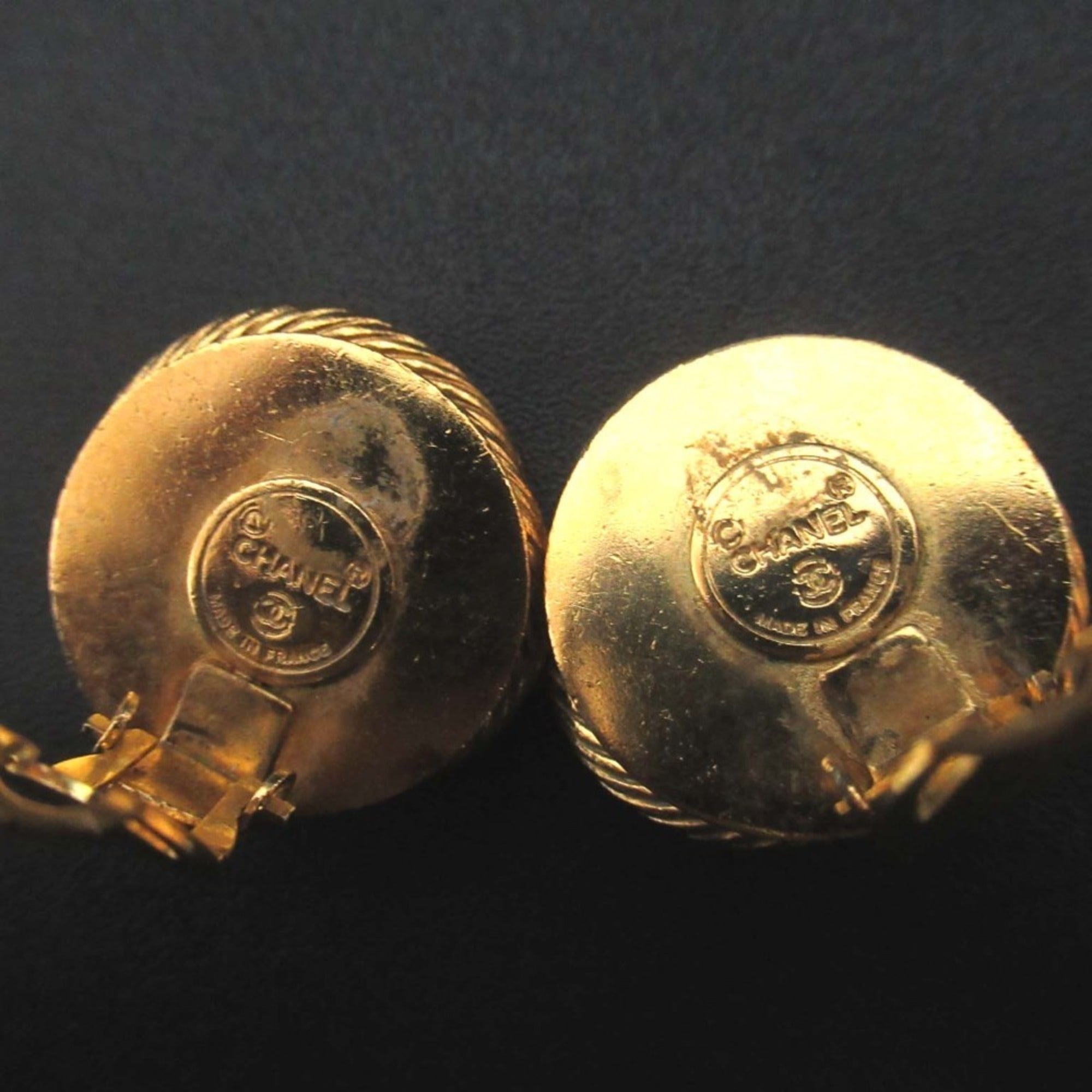 Vintage Clip-On Earrings Pearl Clip-On Gold-Tone Metal