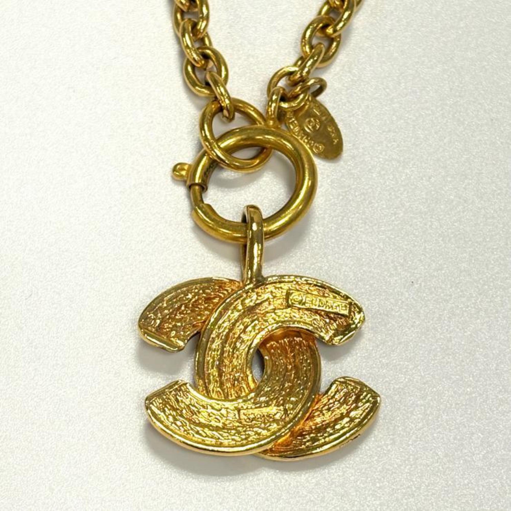 CC Logo Pendant Necklace Metal