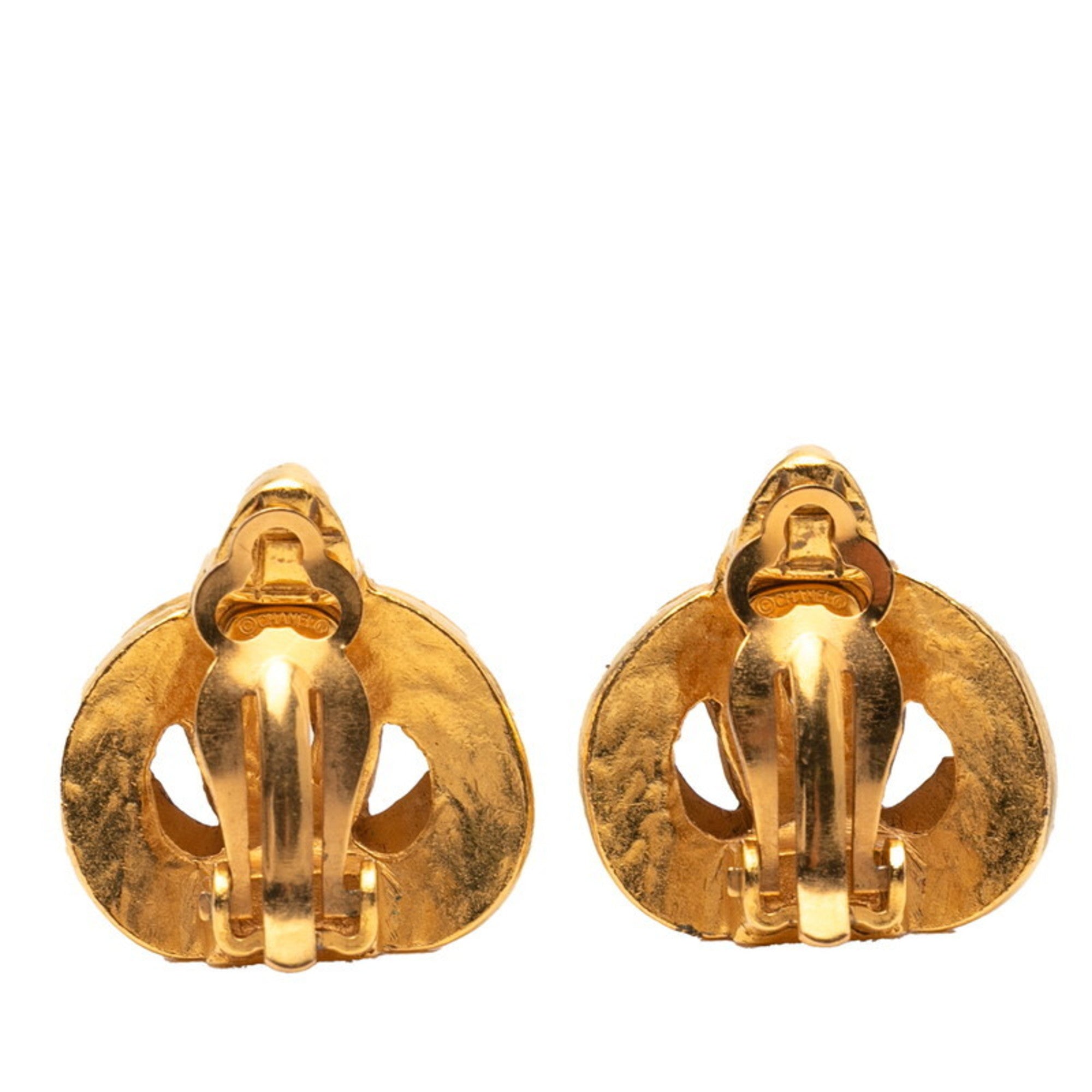 CC Logo Heart Clip-On Earrings Metal Gold-Tone Metal