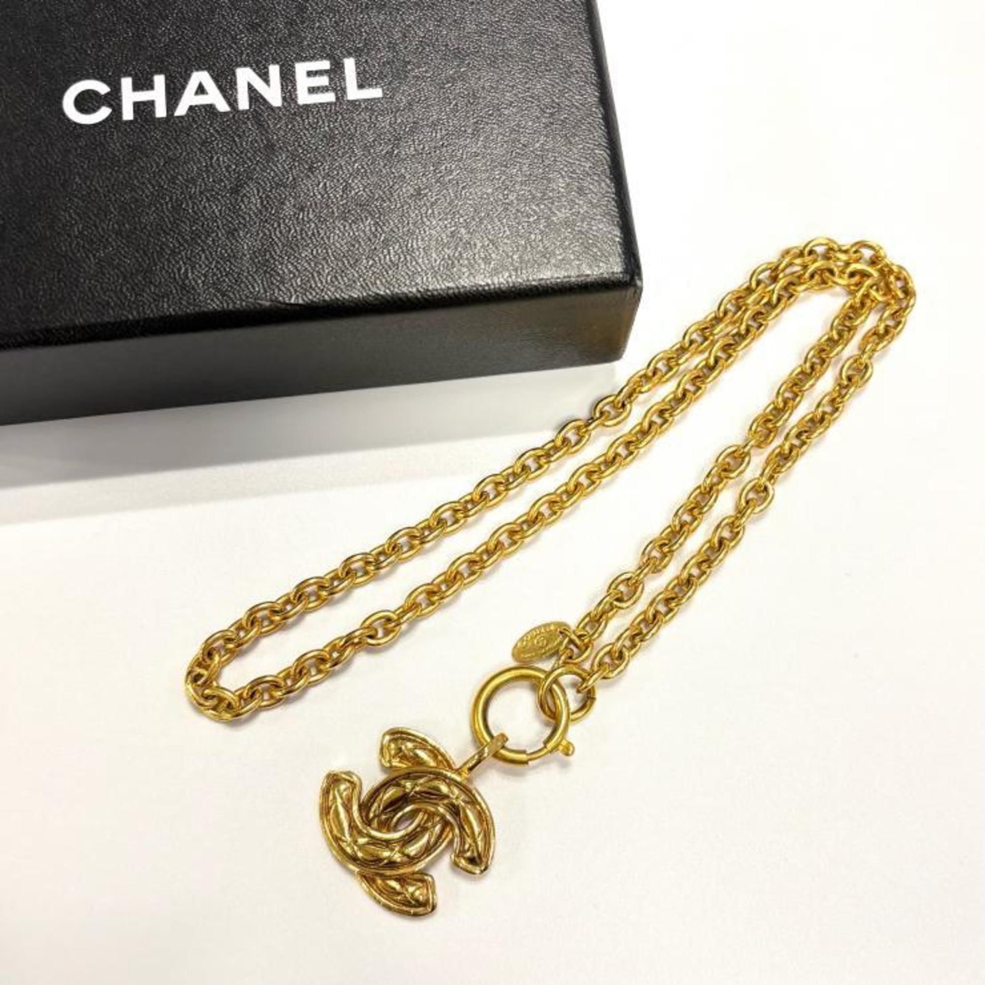 CC Logo Pendant Necklace Metal