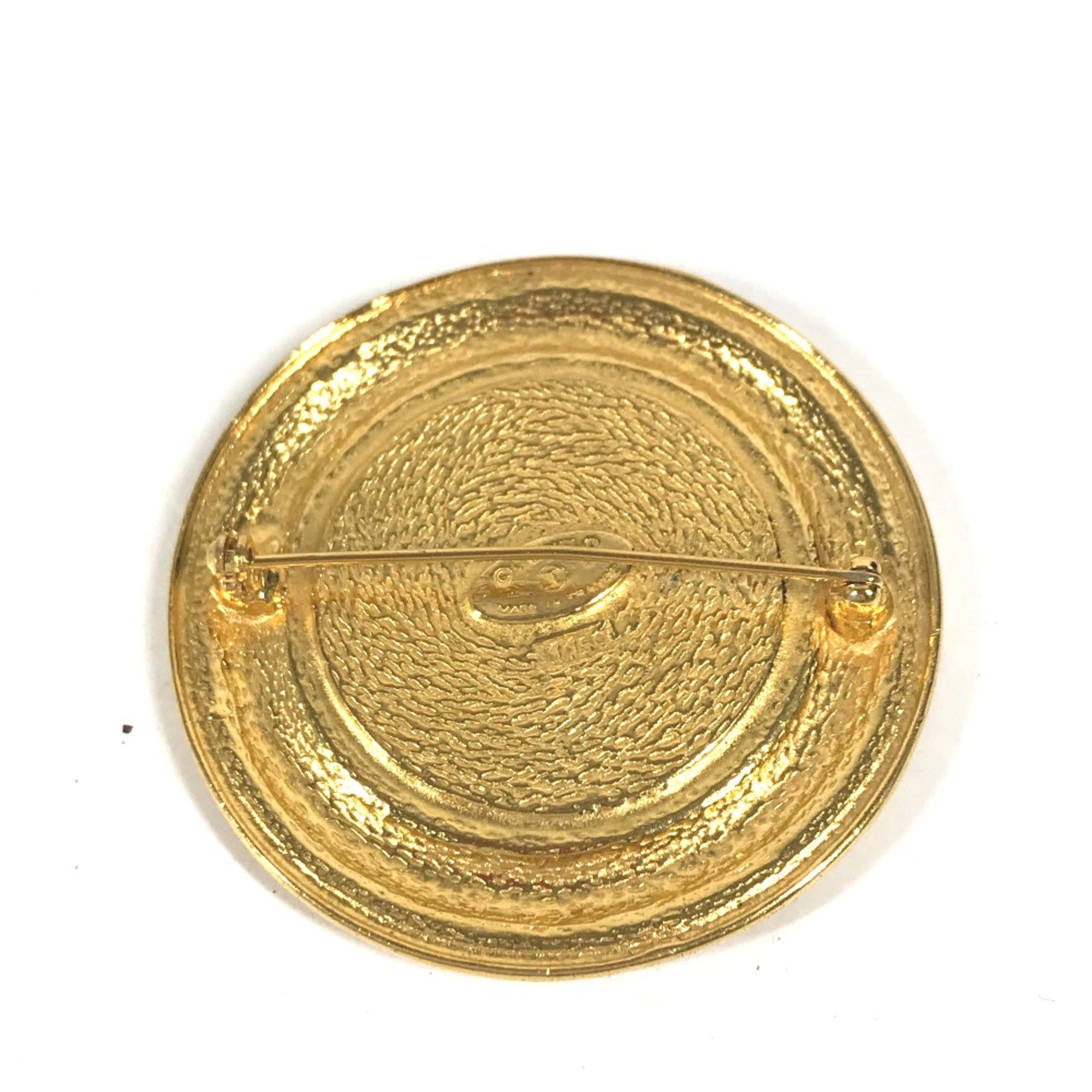 Vintage Brooch Metal Gold