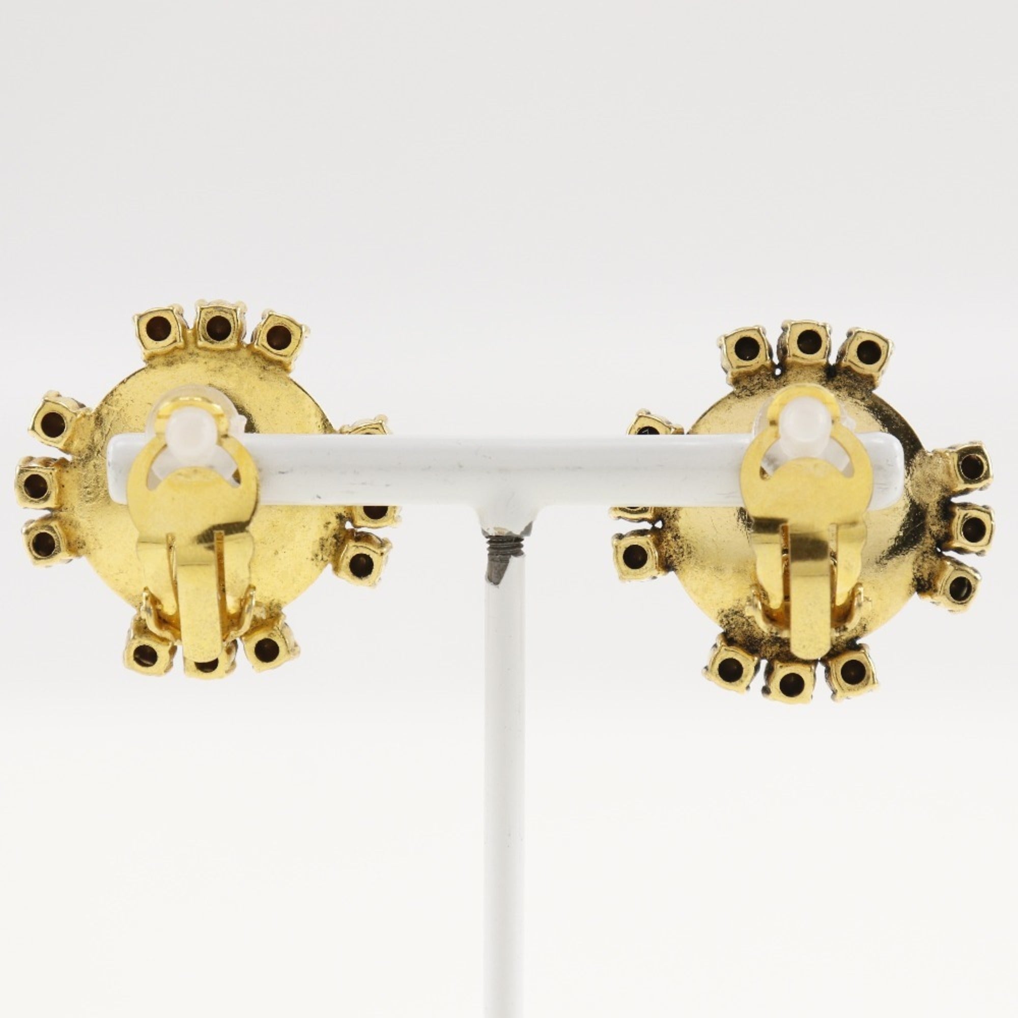 Clip-On Earrings Pearl Clip-On Gold-Tone Metal