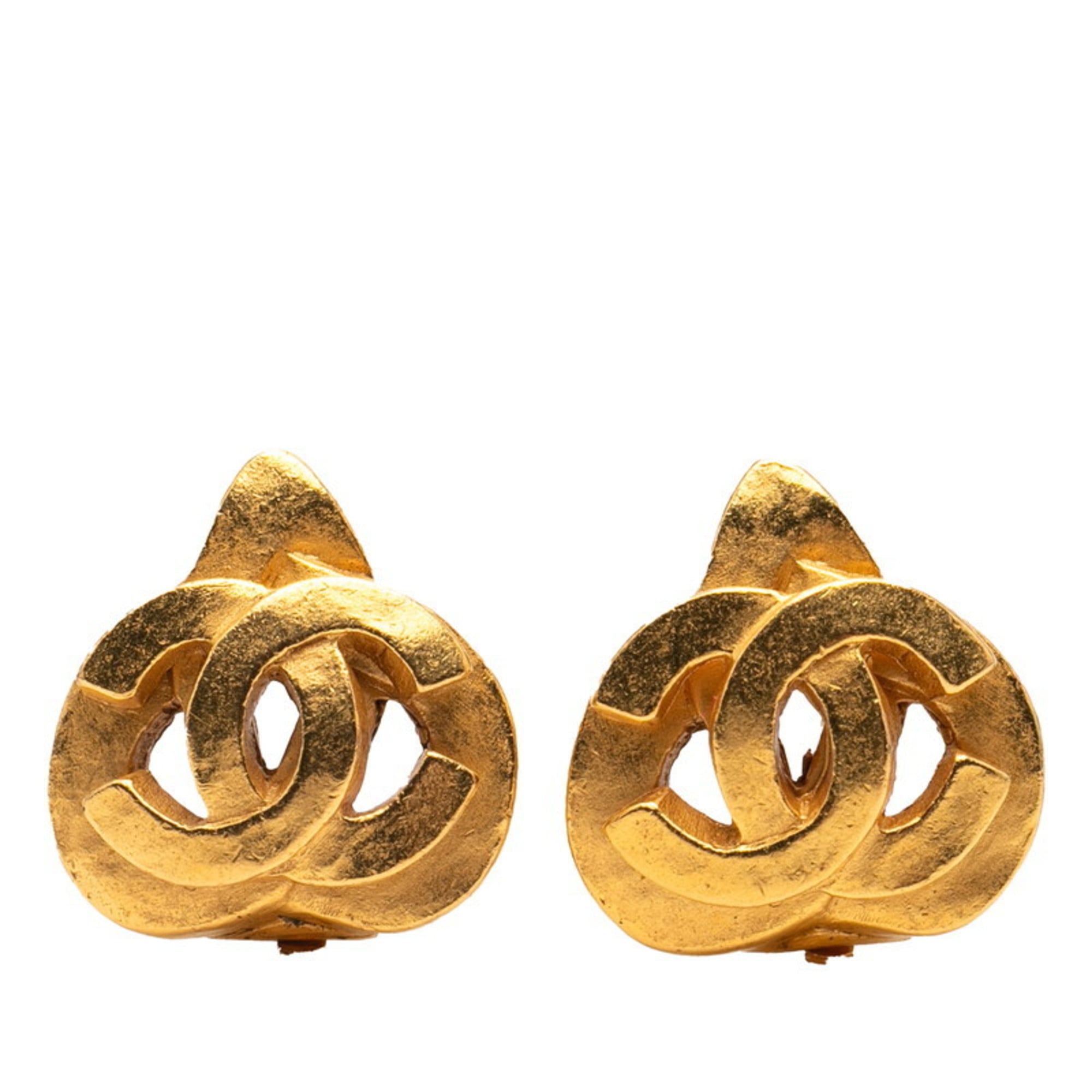 CC Logo Heart Clip-On Earrings Metal Gold-Tone Metal