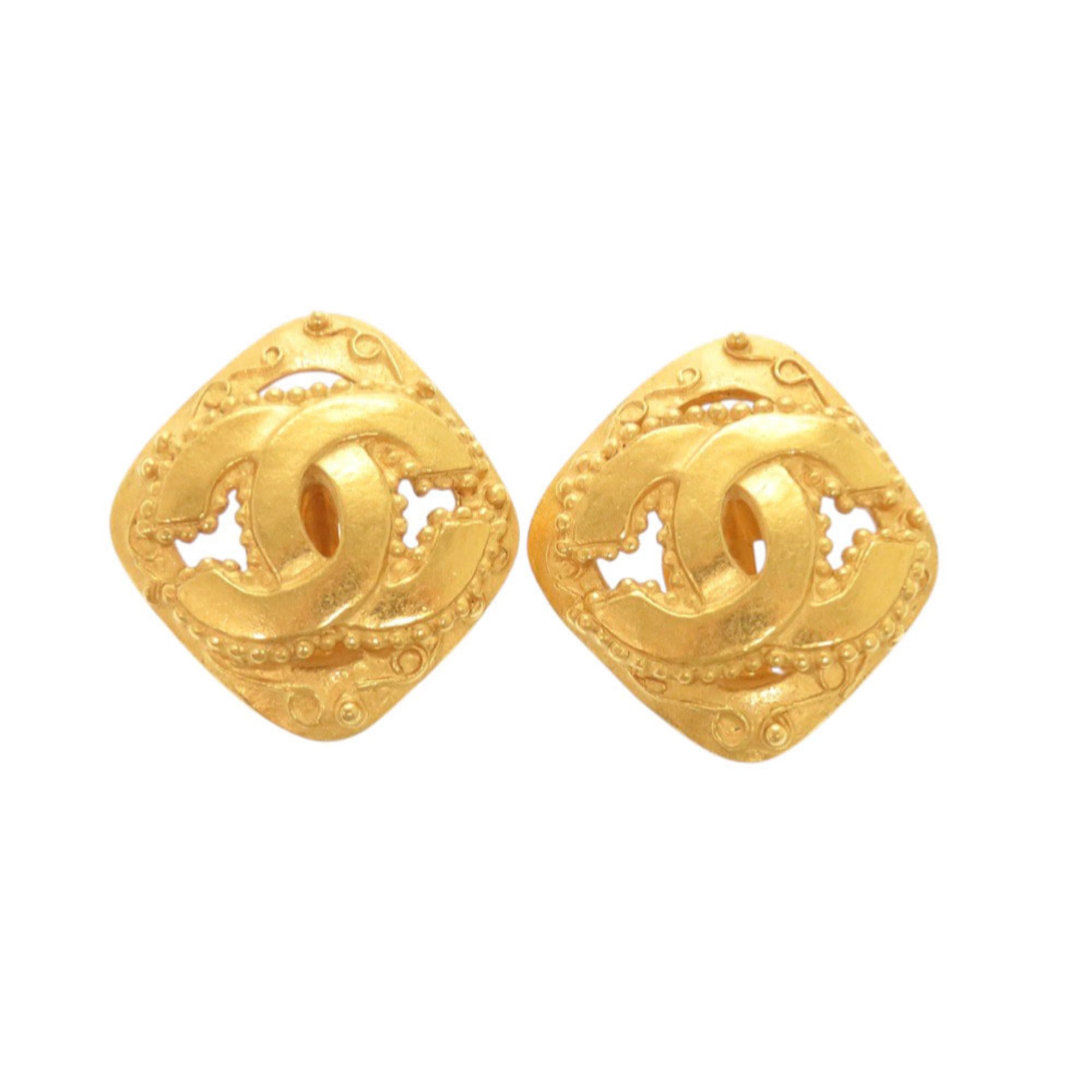 CC Logo Clip-On Earrings Gold-Tone Metal Gold-Tone Metal