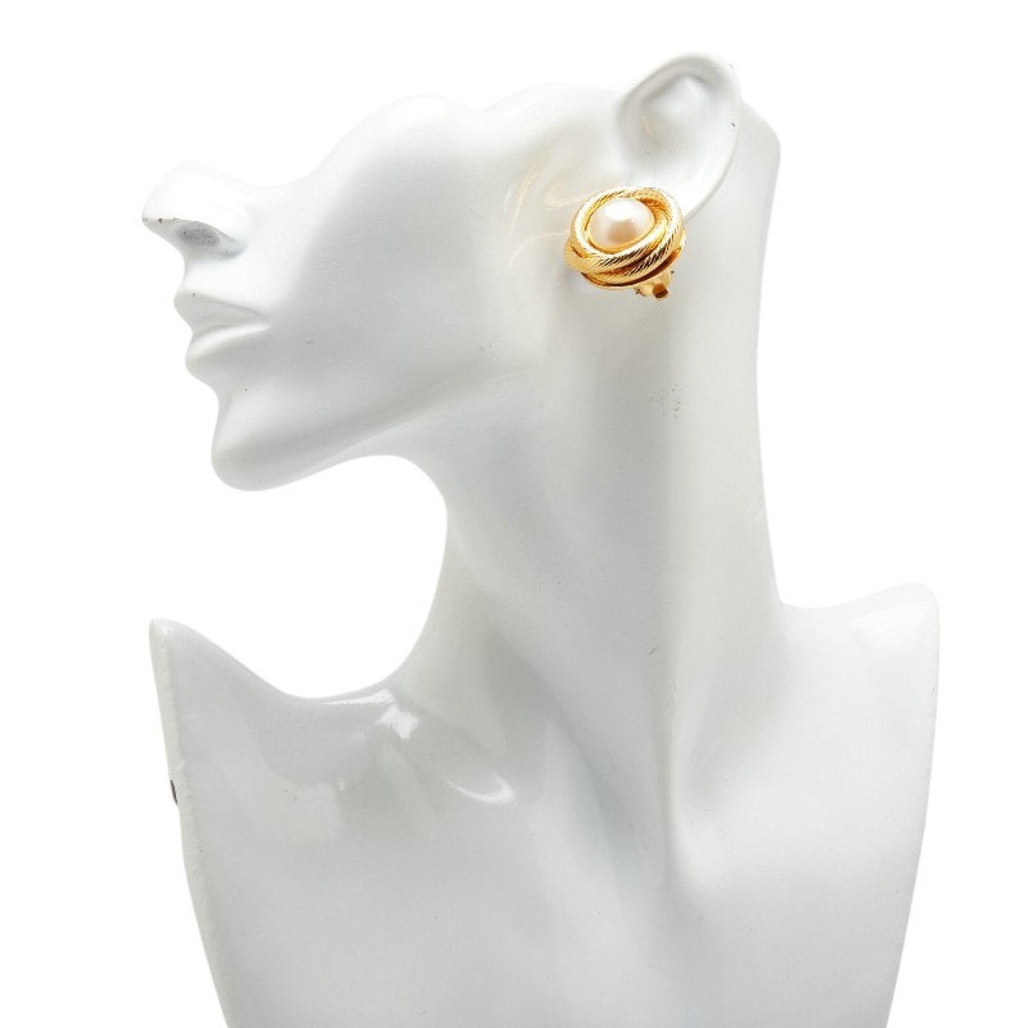 Vintage Earrings Pearl Gold-Tone Metal