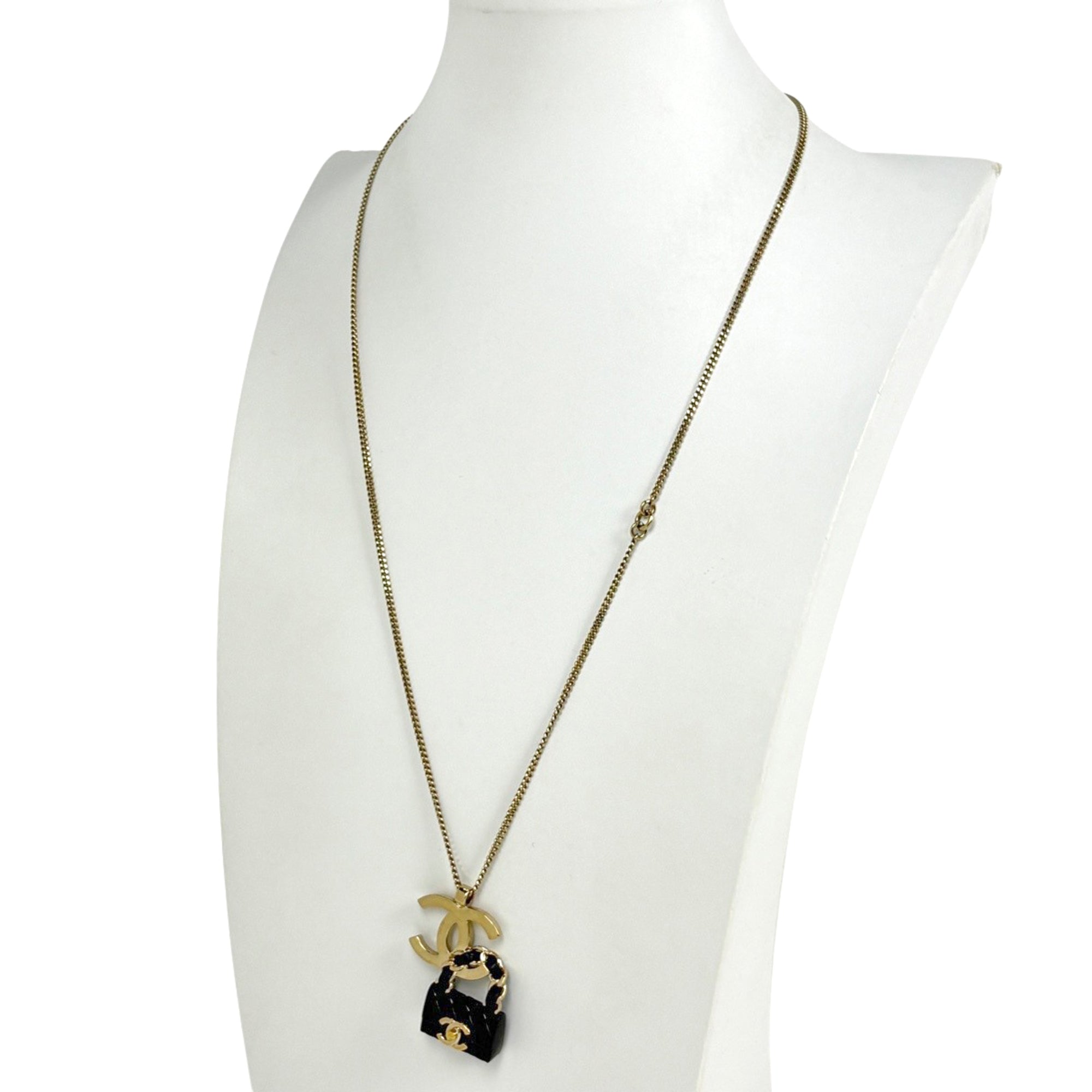 CC Logo Chain Pendant Necklace Metal