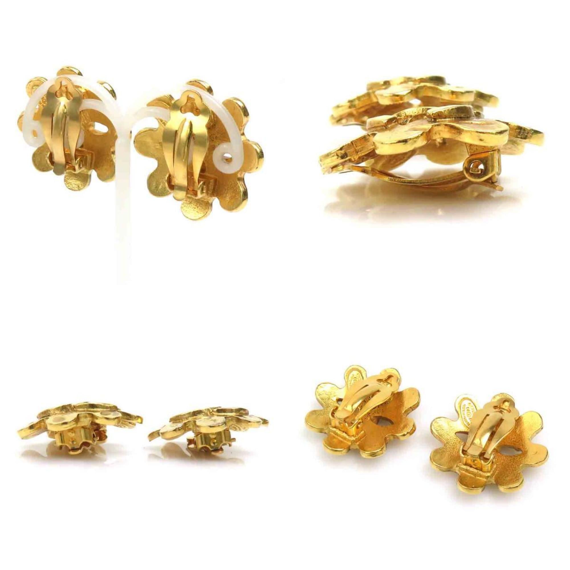 CC Logo Clip-On Earrings Gold-Tone Metal Gold-Tone Metal