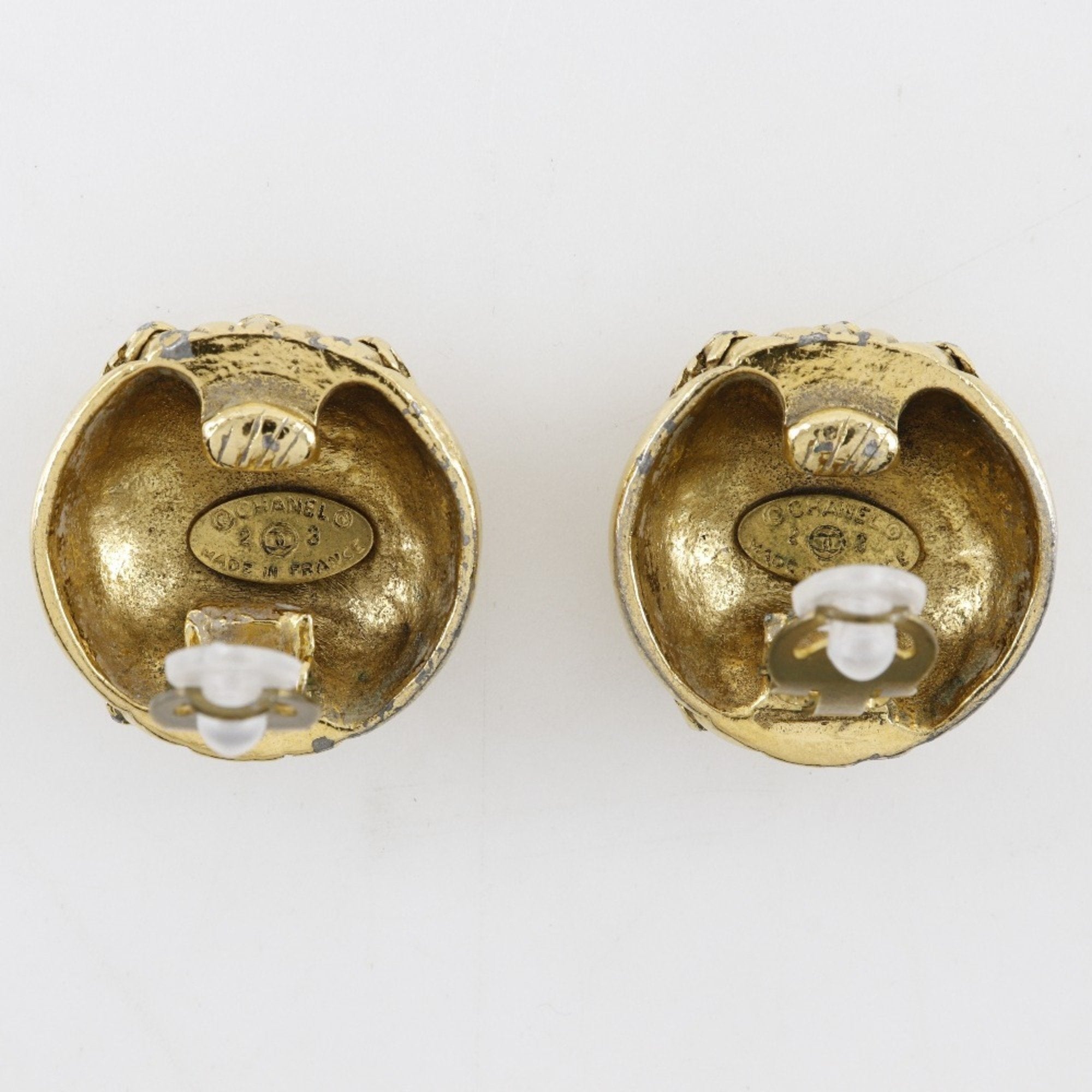 CC Logo Clip-On Earrings Metal Gold-Tone Metal