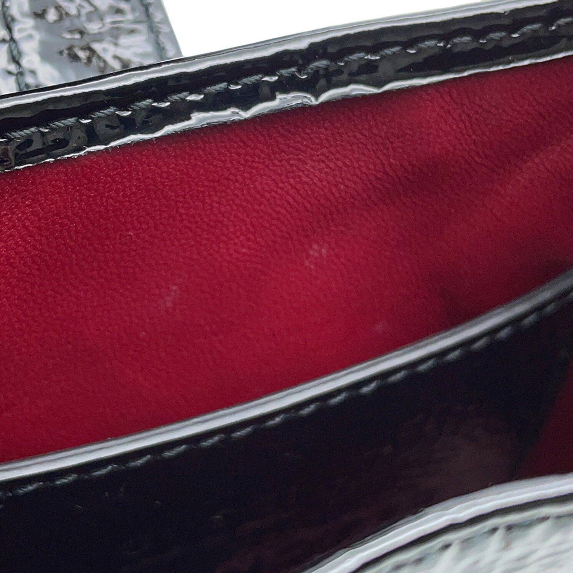 Jackie 1961 Chain Hobo Patent Mini