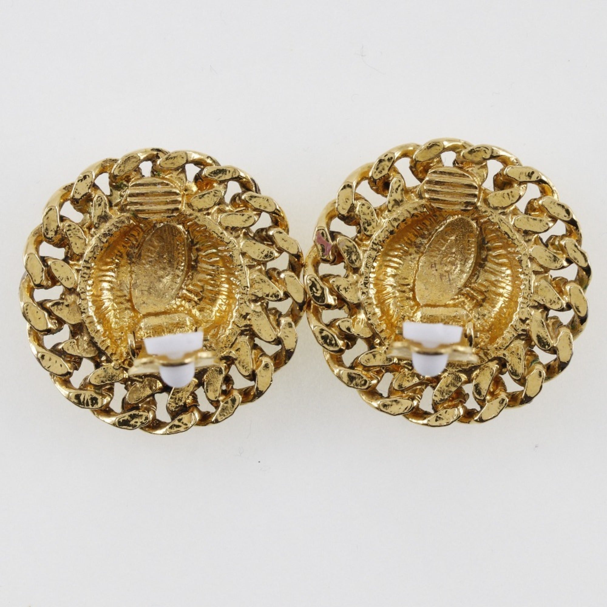 CC Logo Clip-On Earrings Metal Gold-Tone Metal