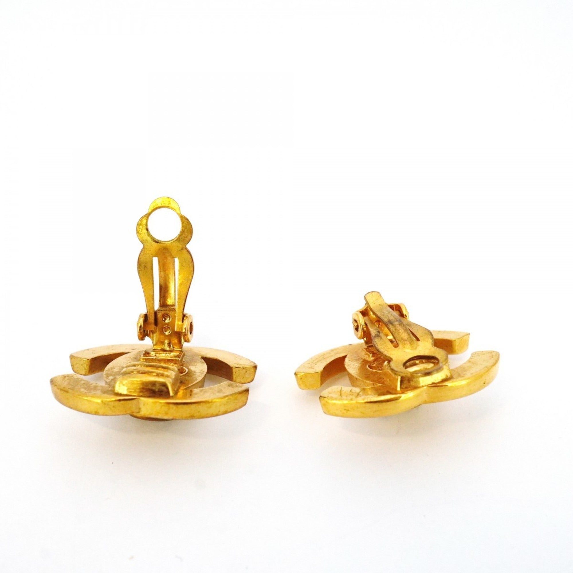 CC Logo Lock Clip-On Earrings Metal Gold-Tone Metal