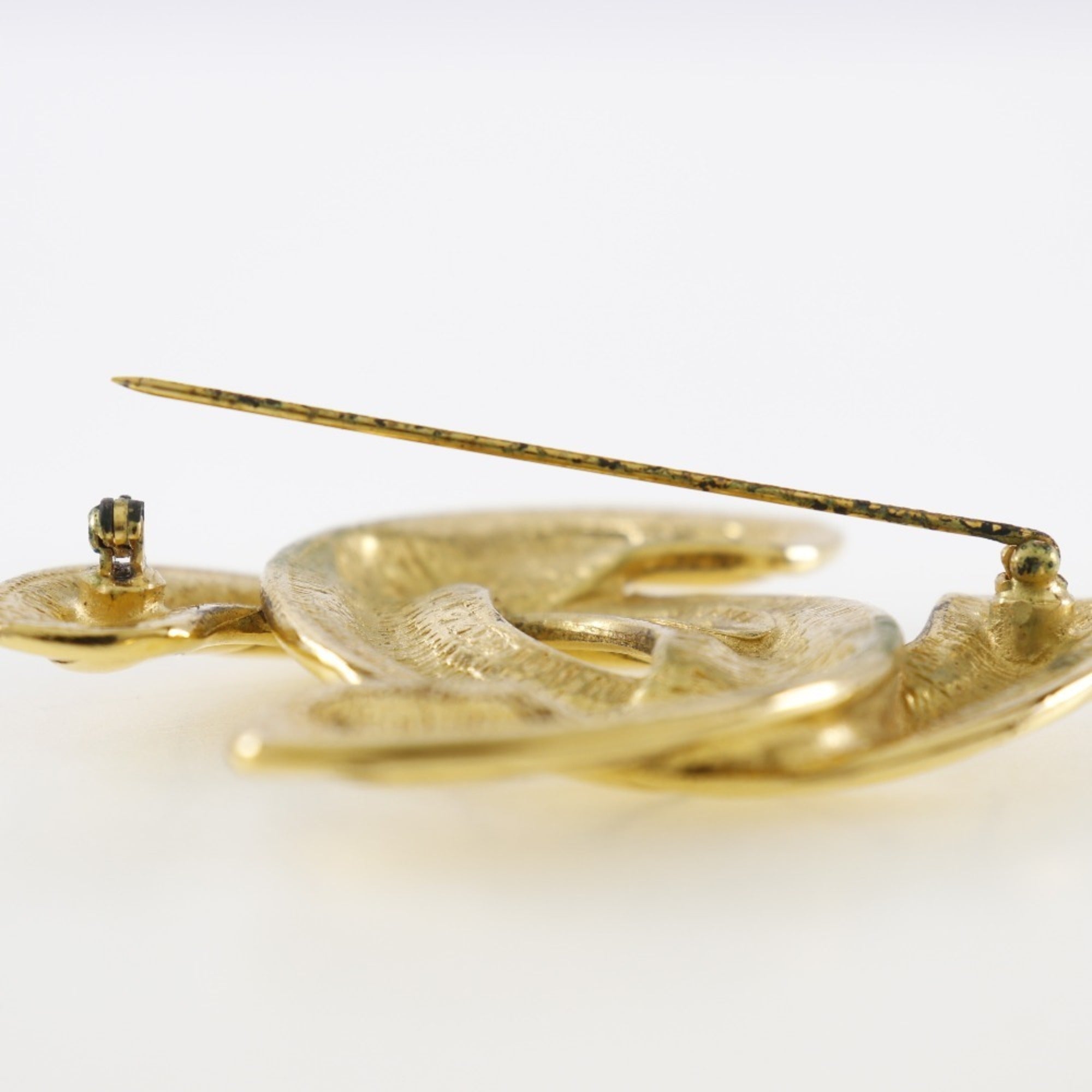 CC Logo Brooch 18K Yellow Gold
