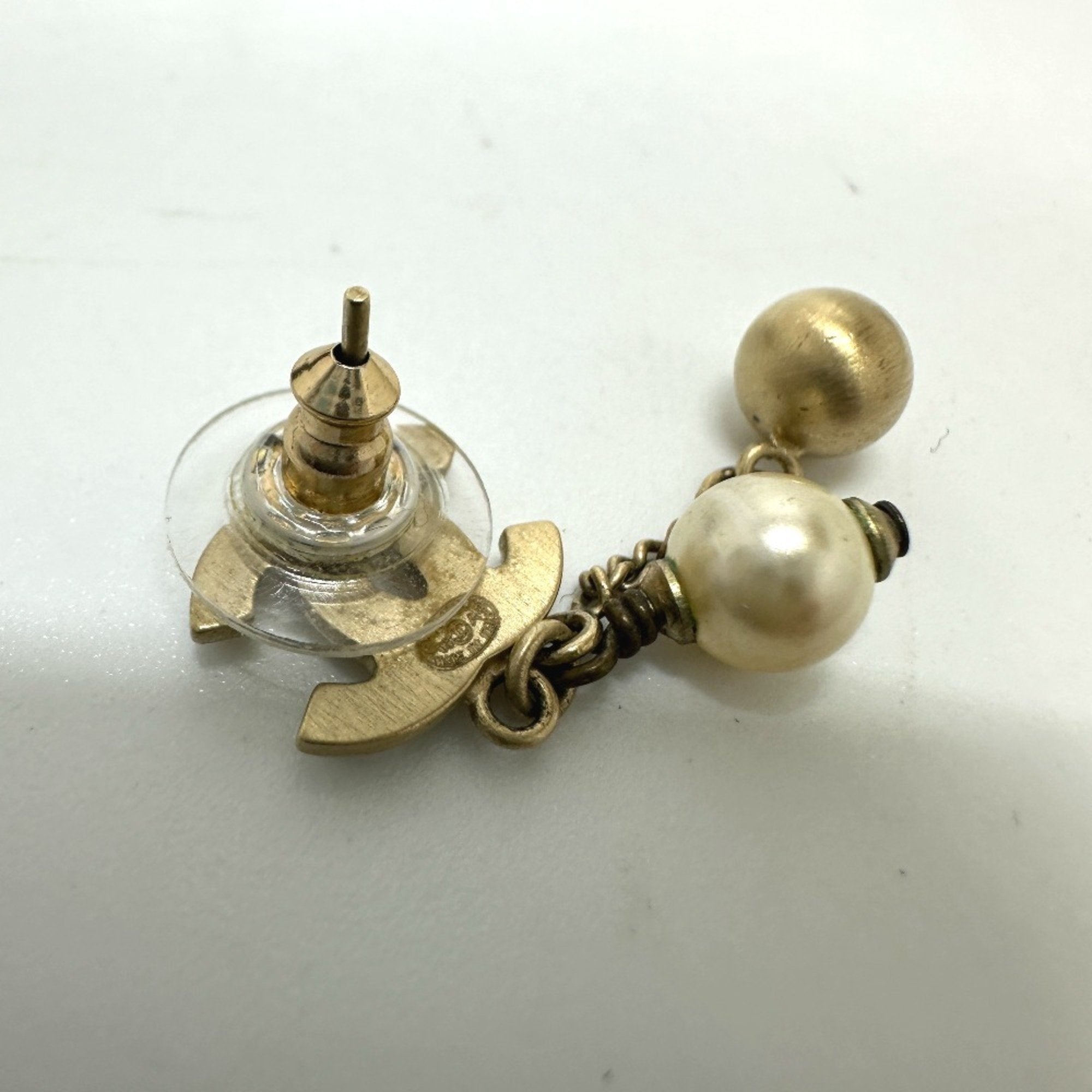 CC Logo Earrings Metal Gold-Tone Metal