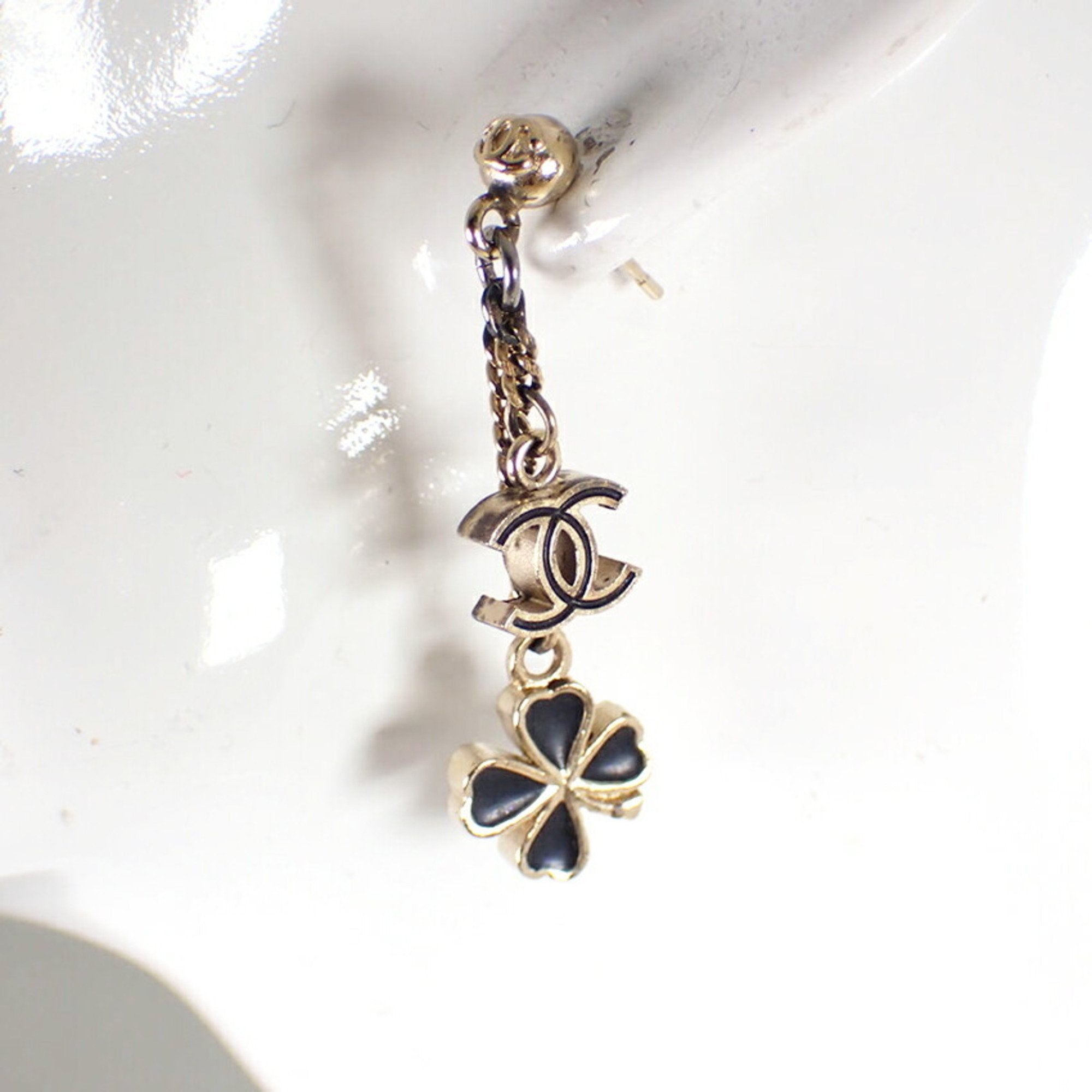 CC Logo Clover Earrings Metal Gold-Tone Metal