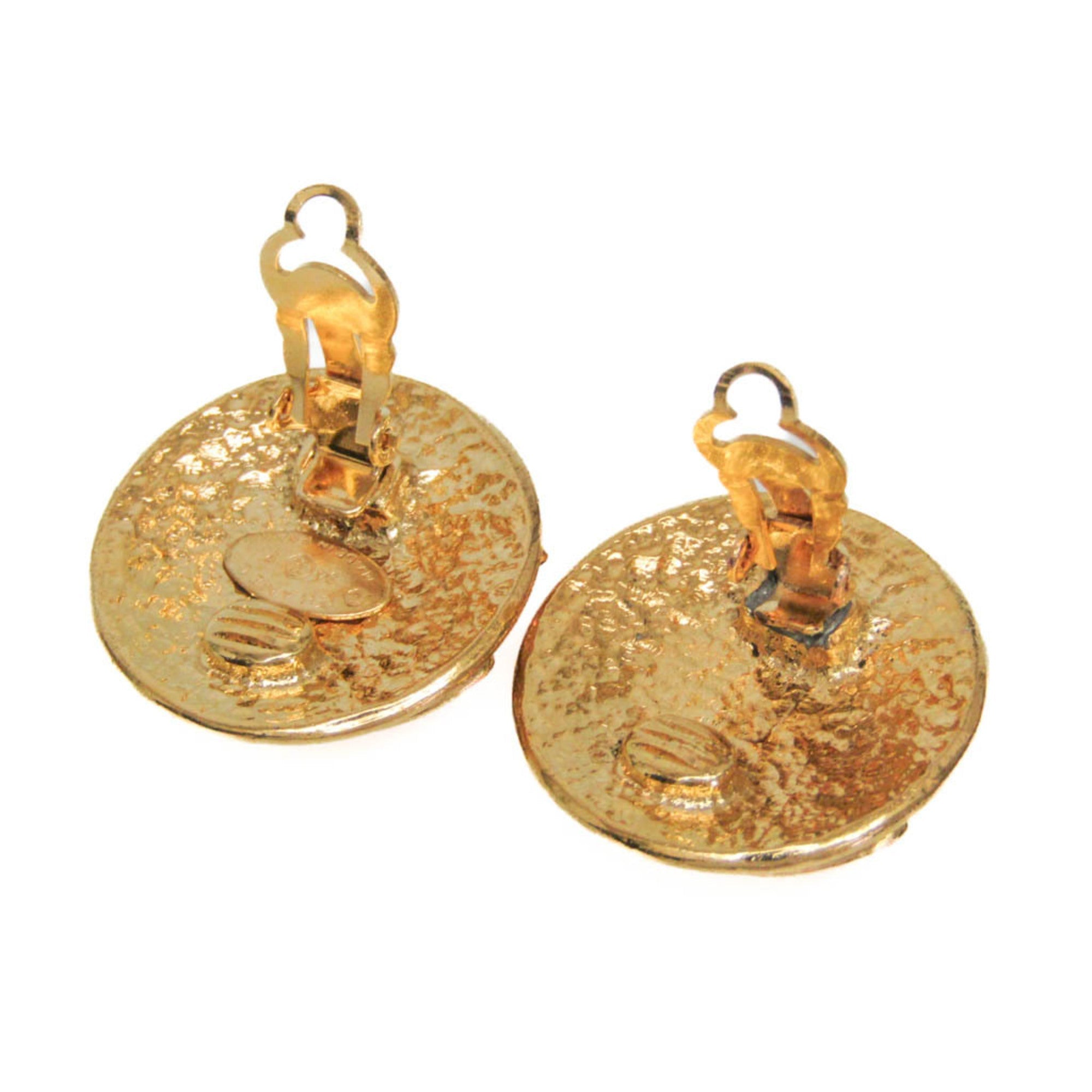 CC Logo Clip-On Earrings Metal Gold-Tone Metal
