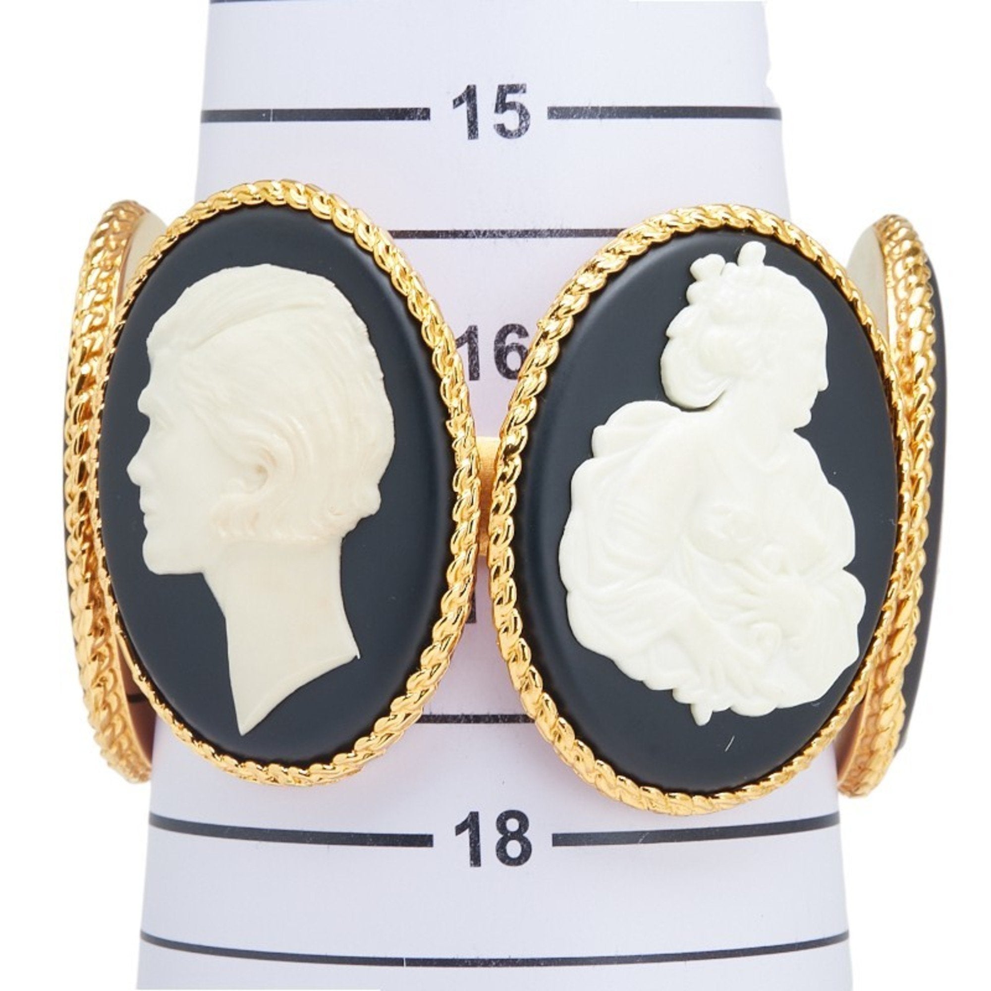 Cameo Bracelet Metal
